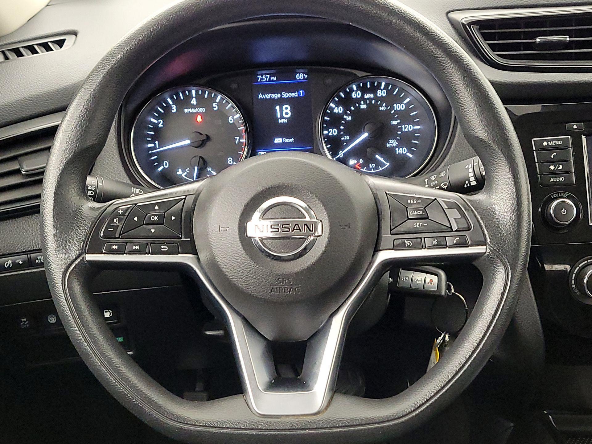 Thumbnail: 2020 Nissan Rogue - 10