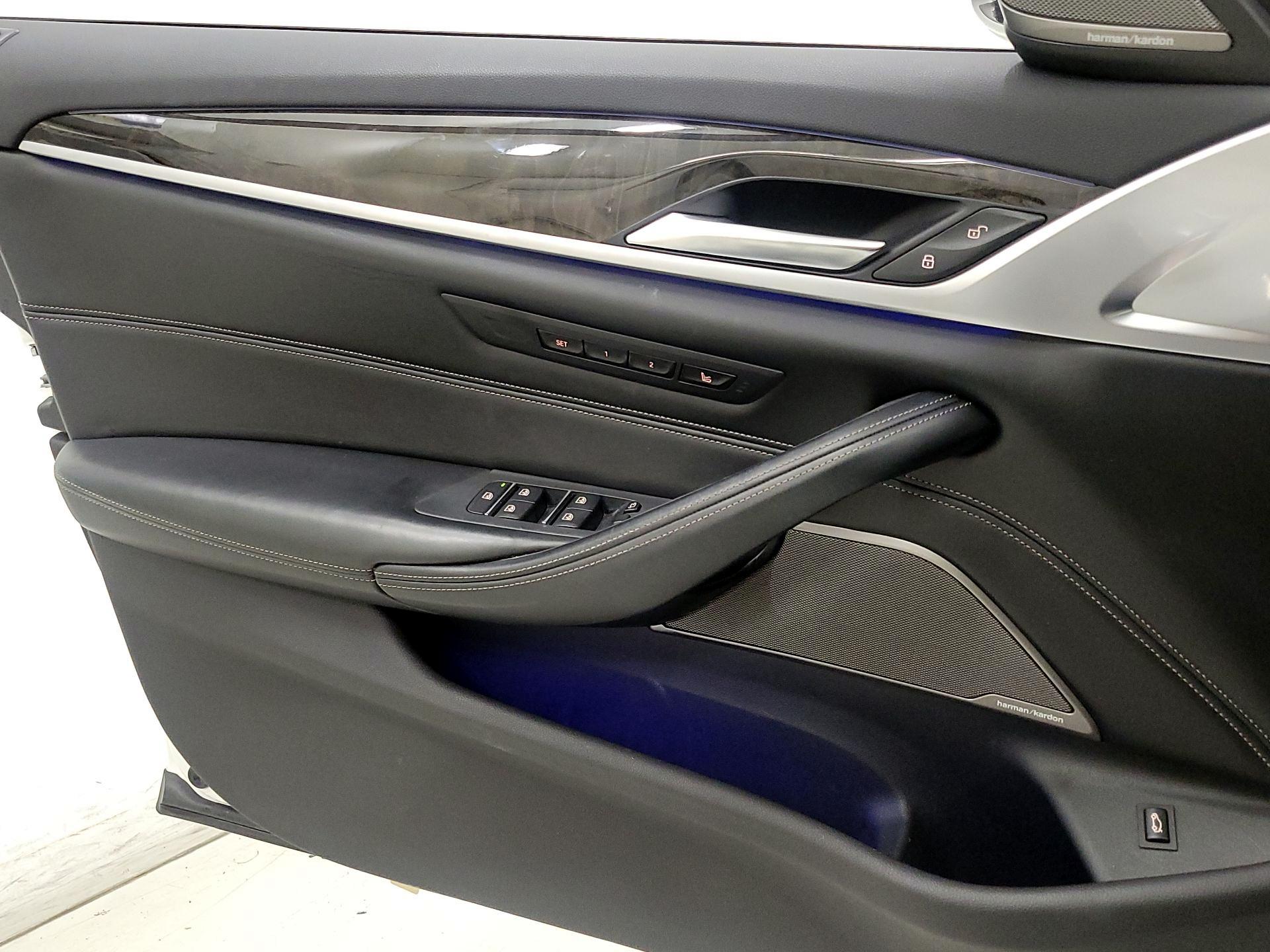 Thumbnail: 2017 BMW 5 Series - 12