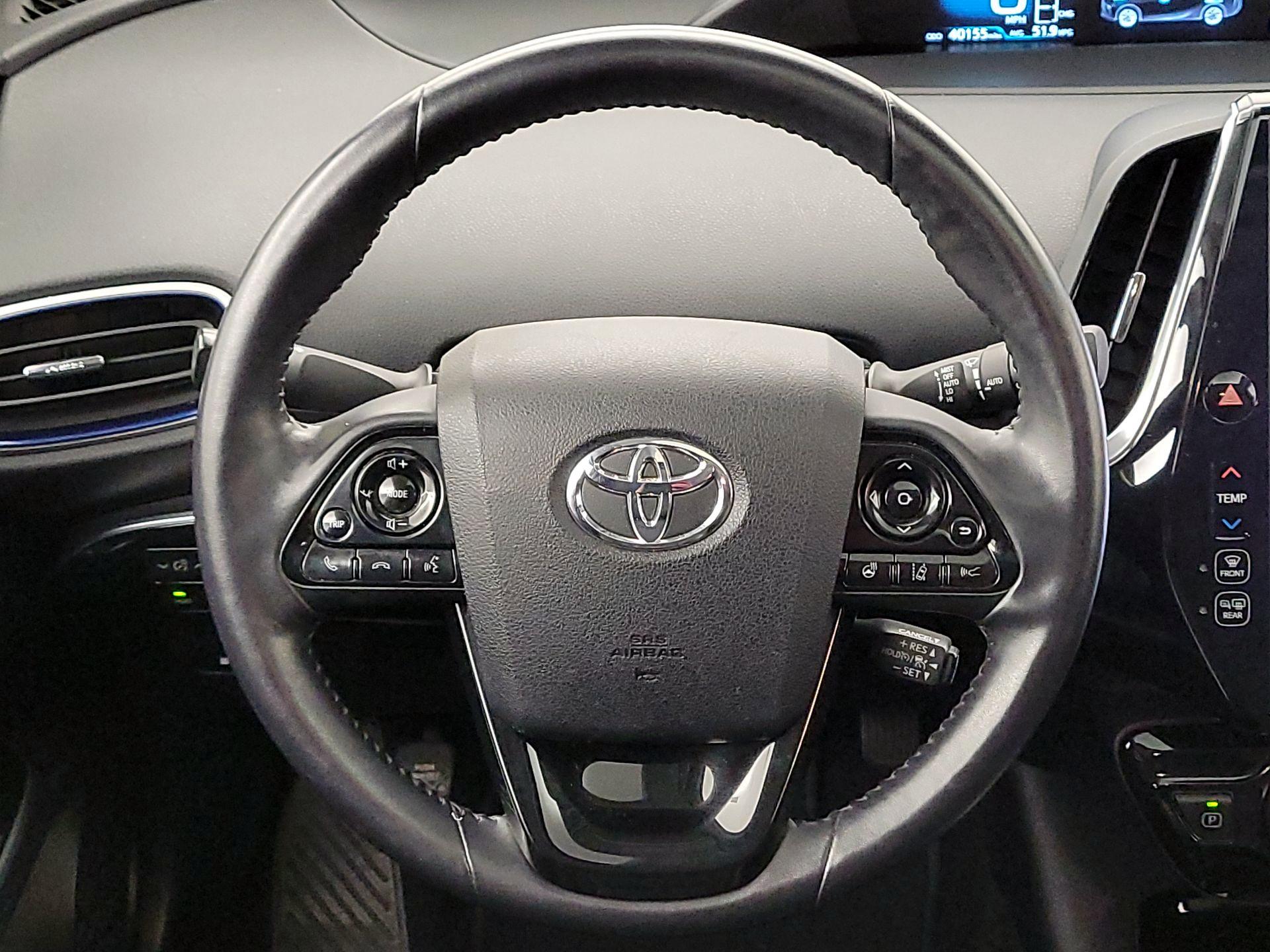 Thumbnail: 2020 Toyota Prius - 10