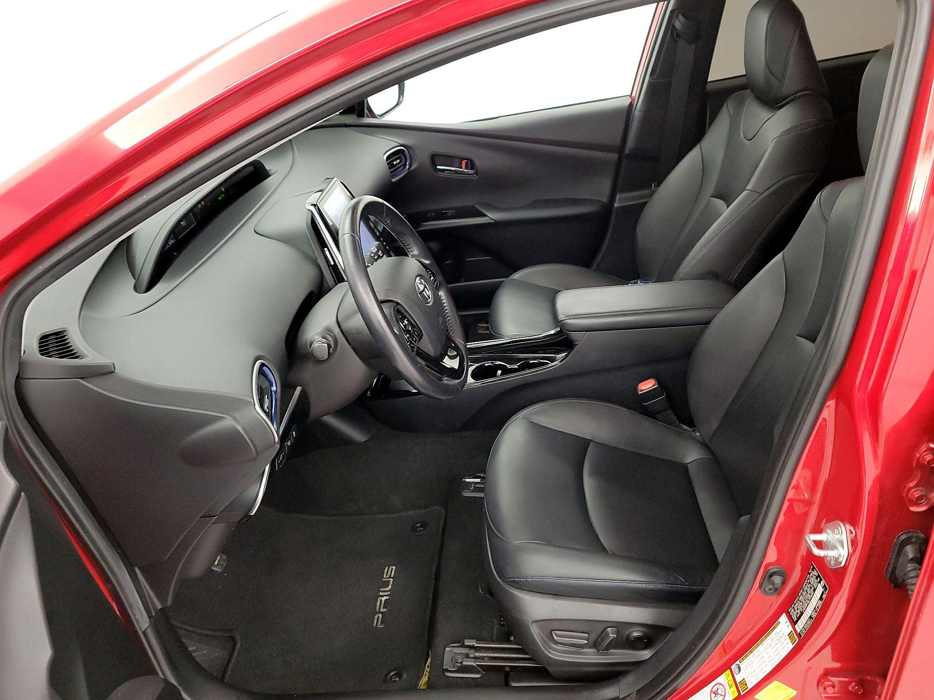 Thumbnail: 2020 Toyota Prius - 11