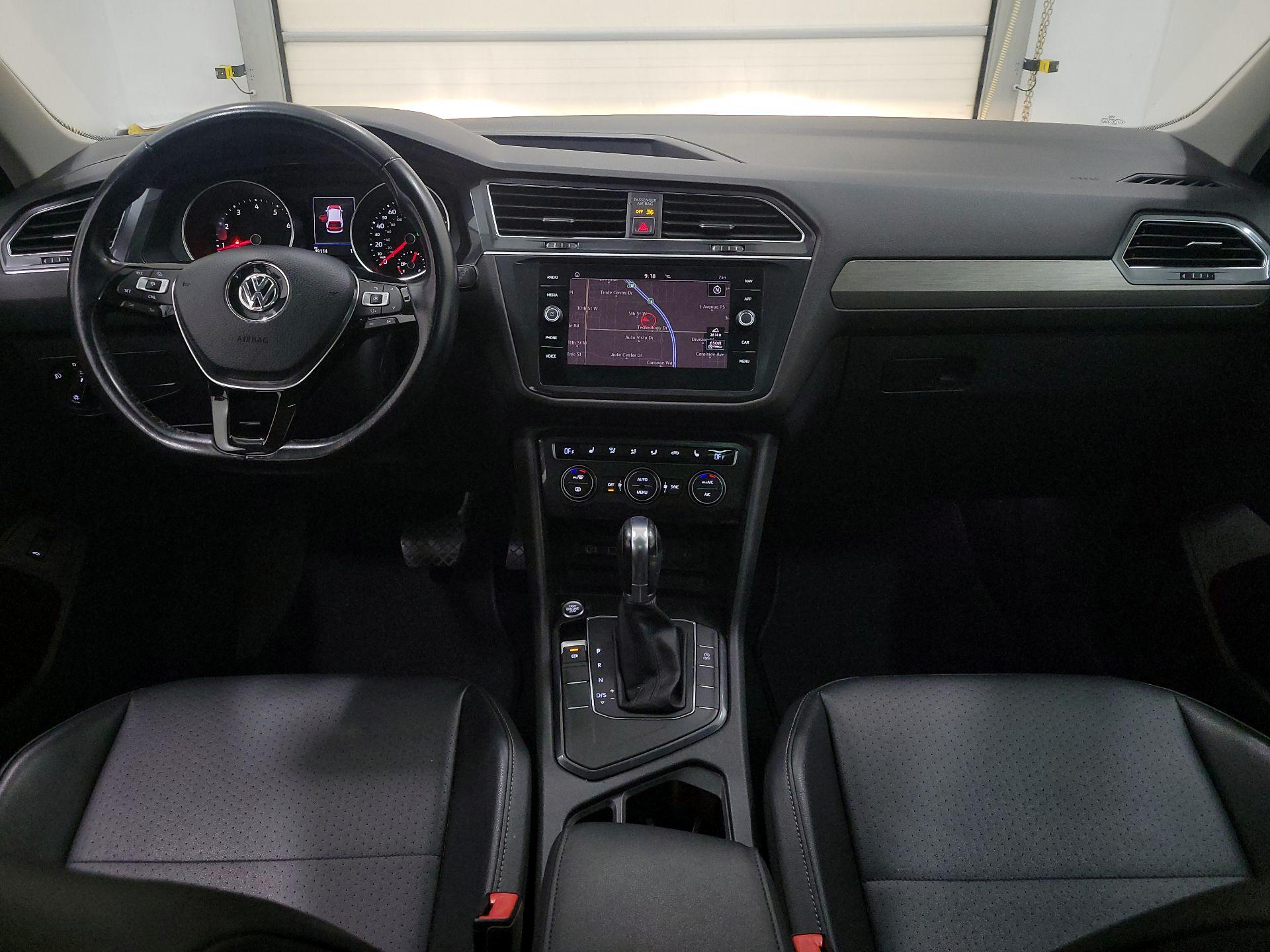 Thumbnail: 2018 Volkswagen Tiguan - 9