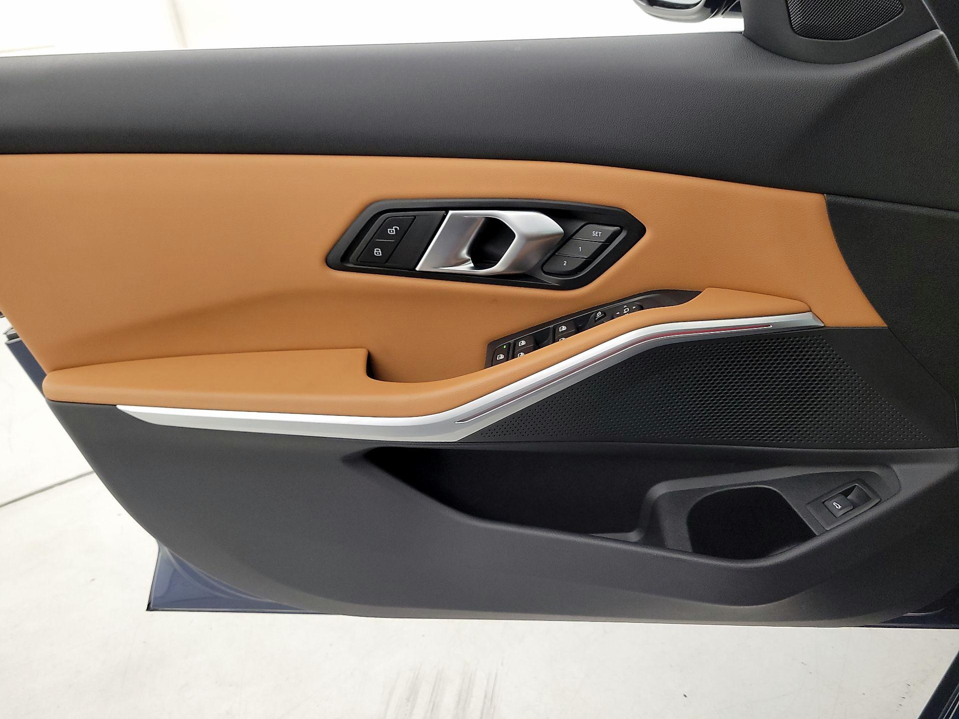 Thumbnail: 2024 BMW 3 Series - 12