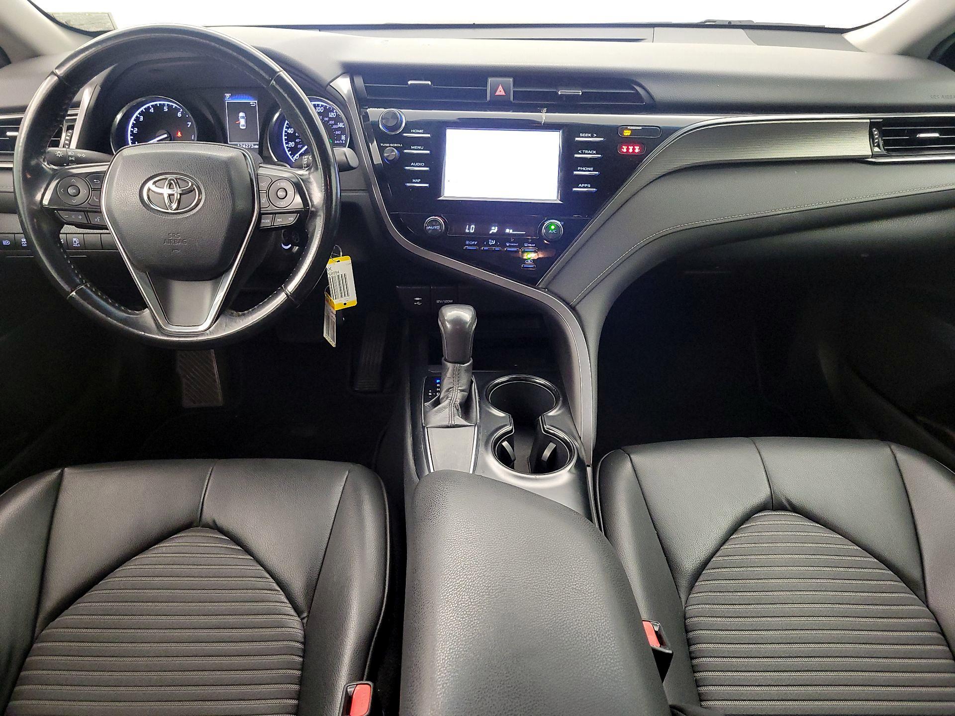 Thumbnail: 2019 Toyota Camry - 9