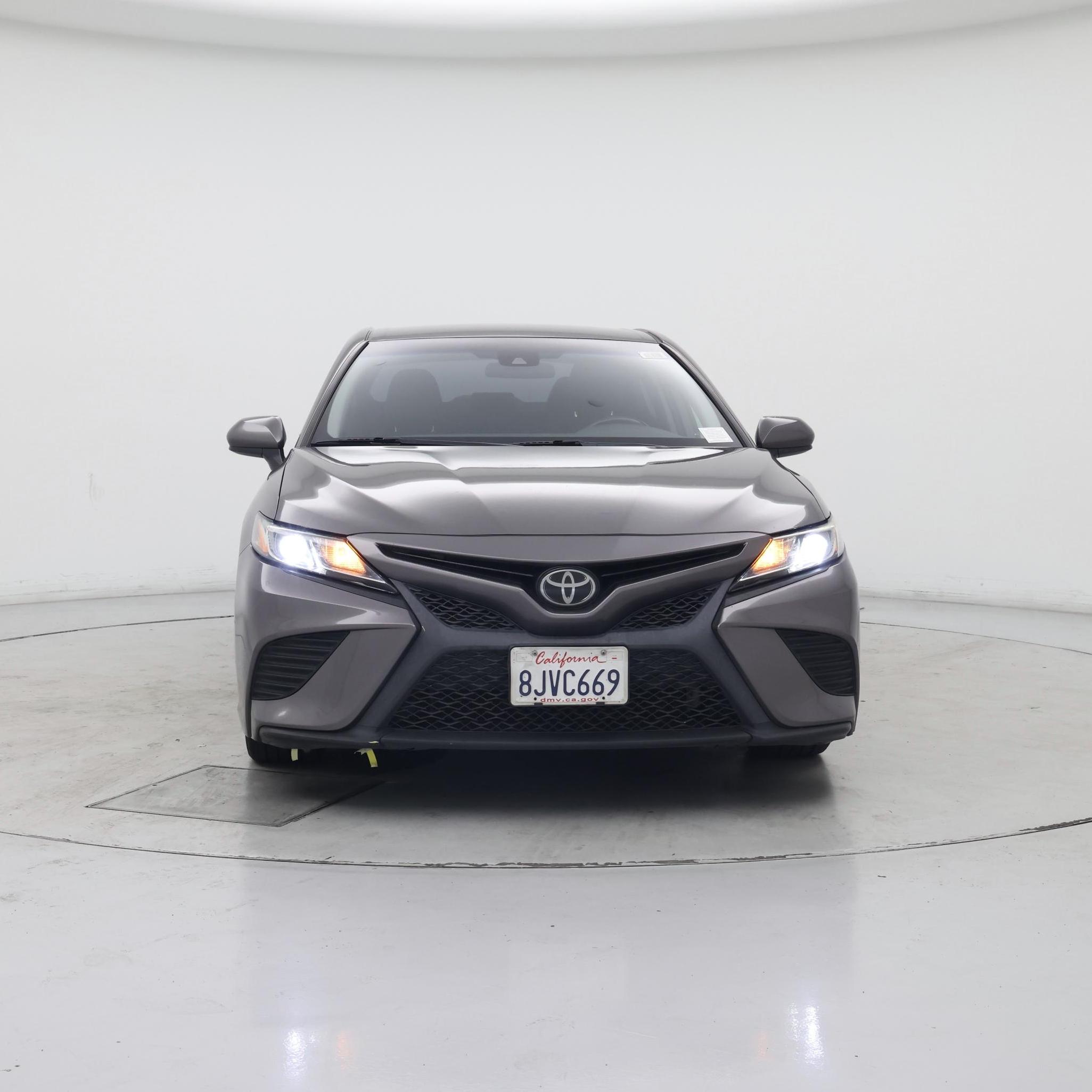 Thumbnail: 2019 Toyota Camry - 5