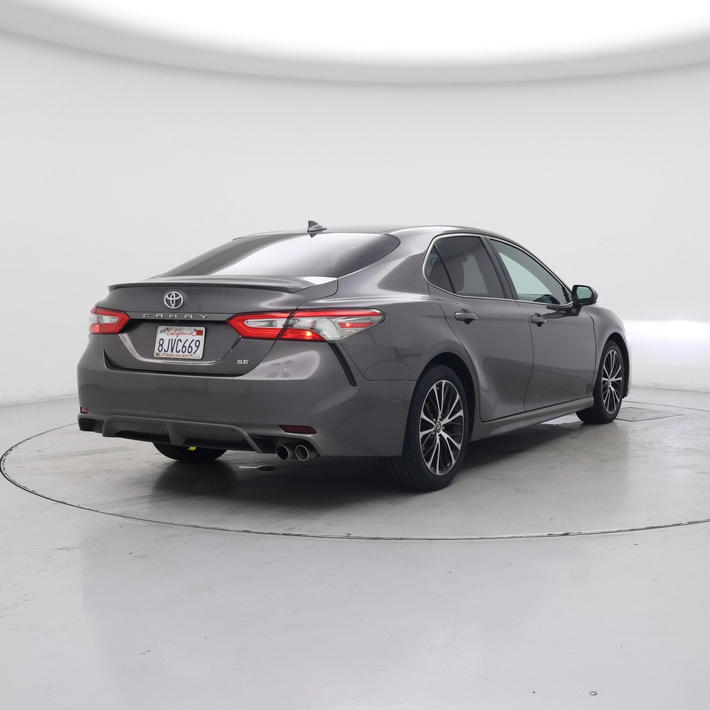 Thumbnail: 2019 Toyota Camry - 8