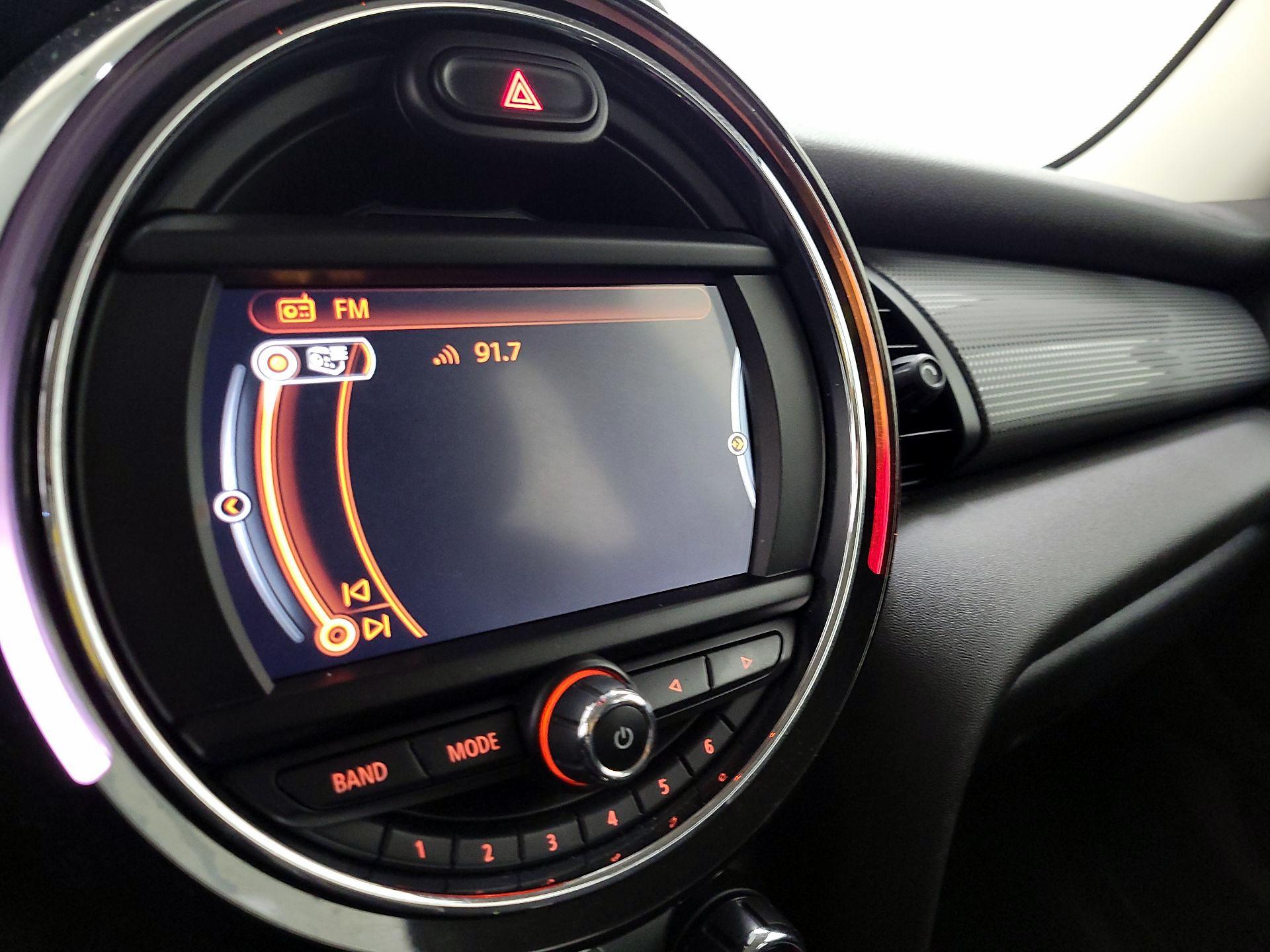 Thumbnail: 2017 MINI Cooper Hardtop - 14