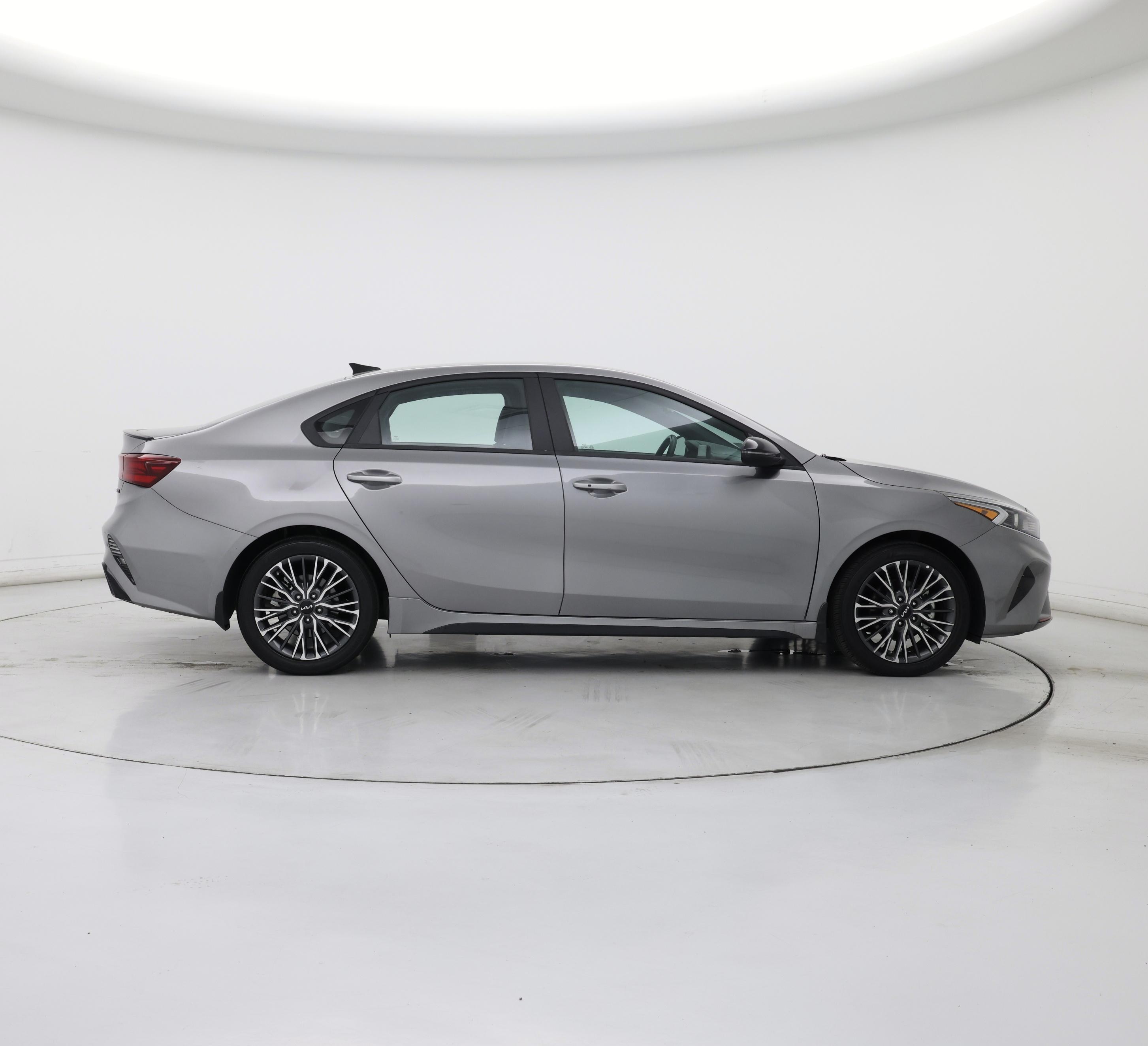 Thumbnail: 2024 Kia Forte - 7