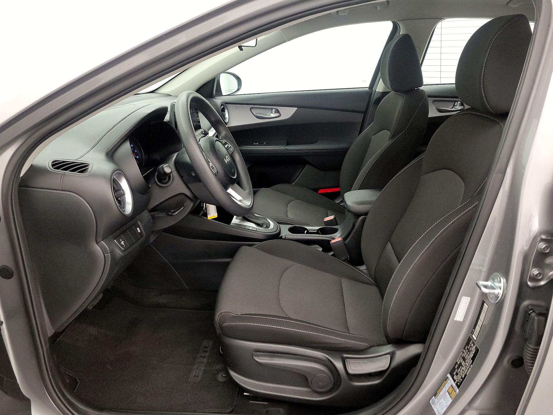 Thumbnail: 2023 Kia Forte - 11
