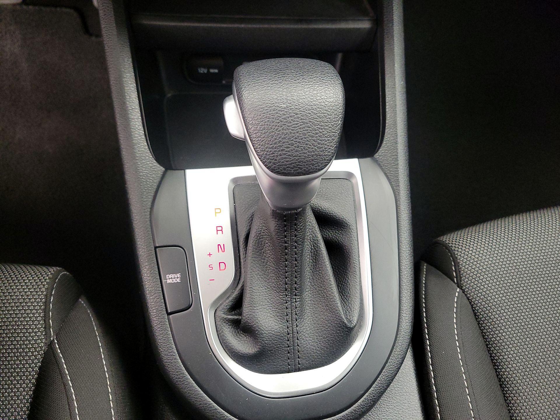 Thumbnail: 2023 Kia Forte - 17