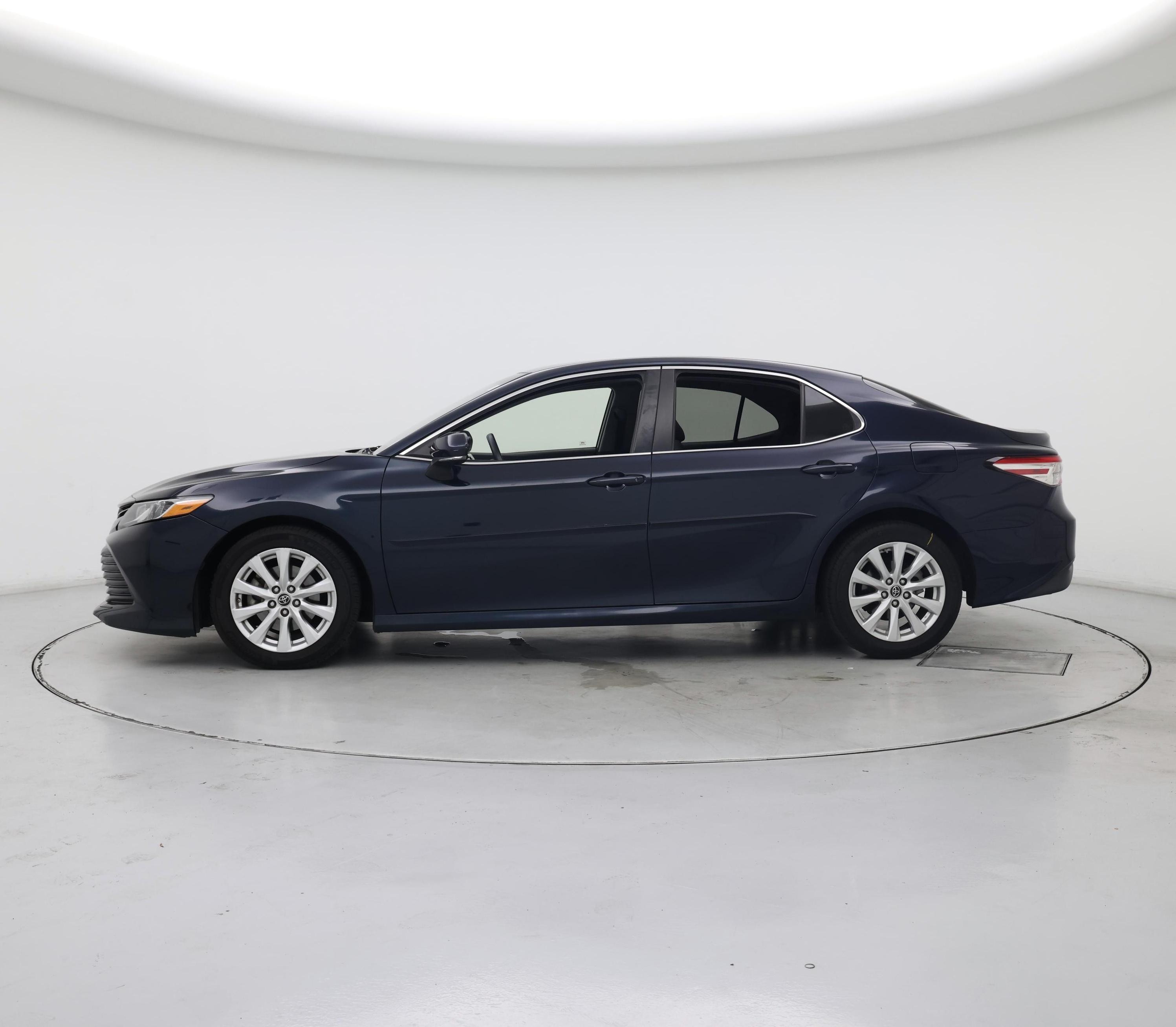 Thumbnail: 2018 Toyota Camry - 3