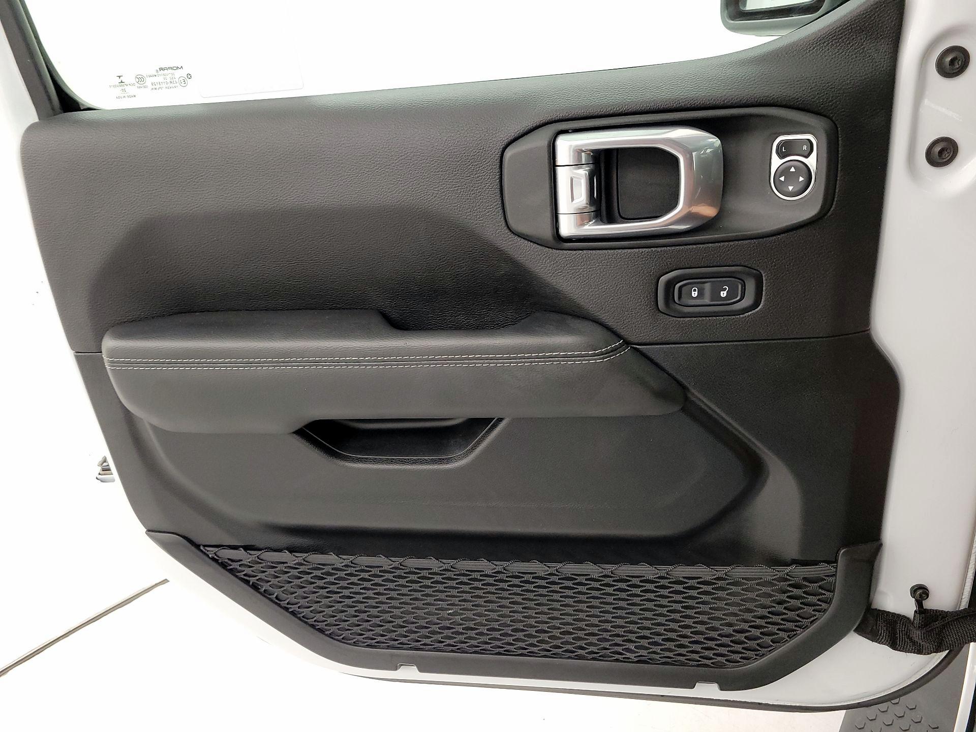 Thumbnail: 2021 Jeep Wrangler - 12