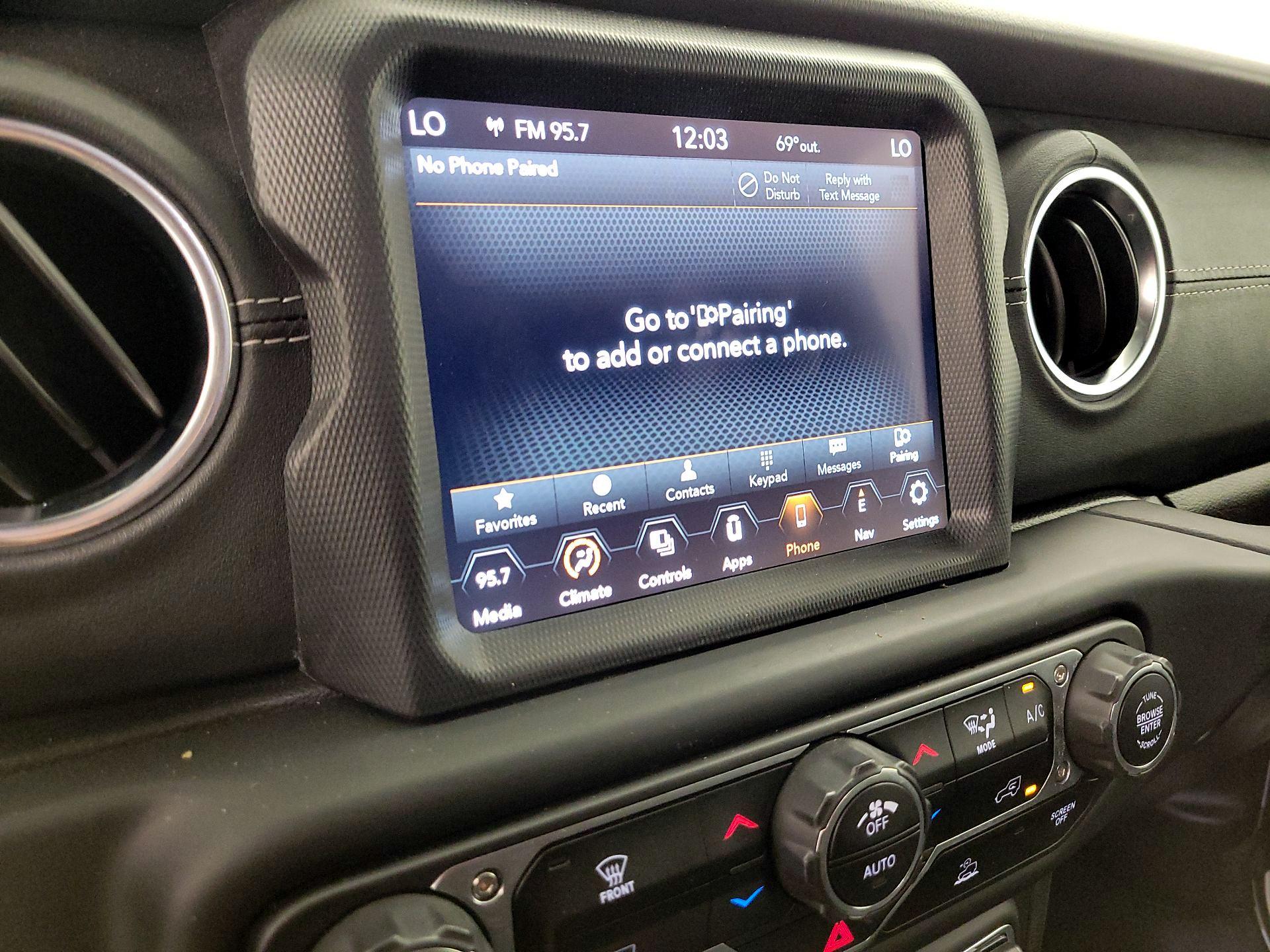 Thumbnail: 2021 Jeep Wrangler - 14