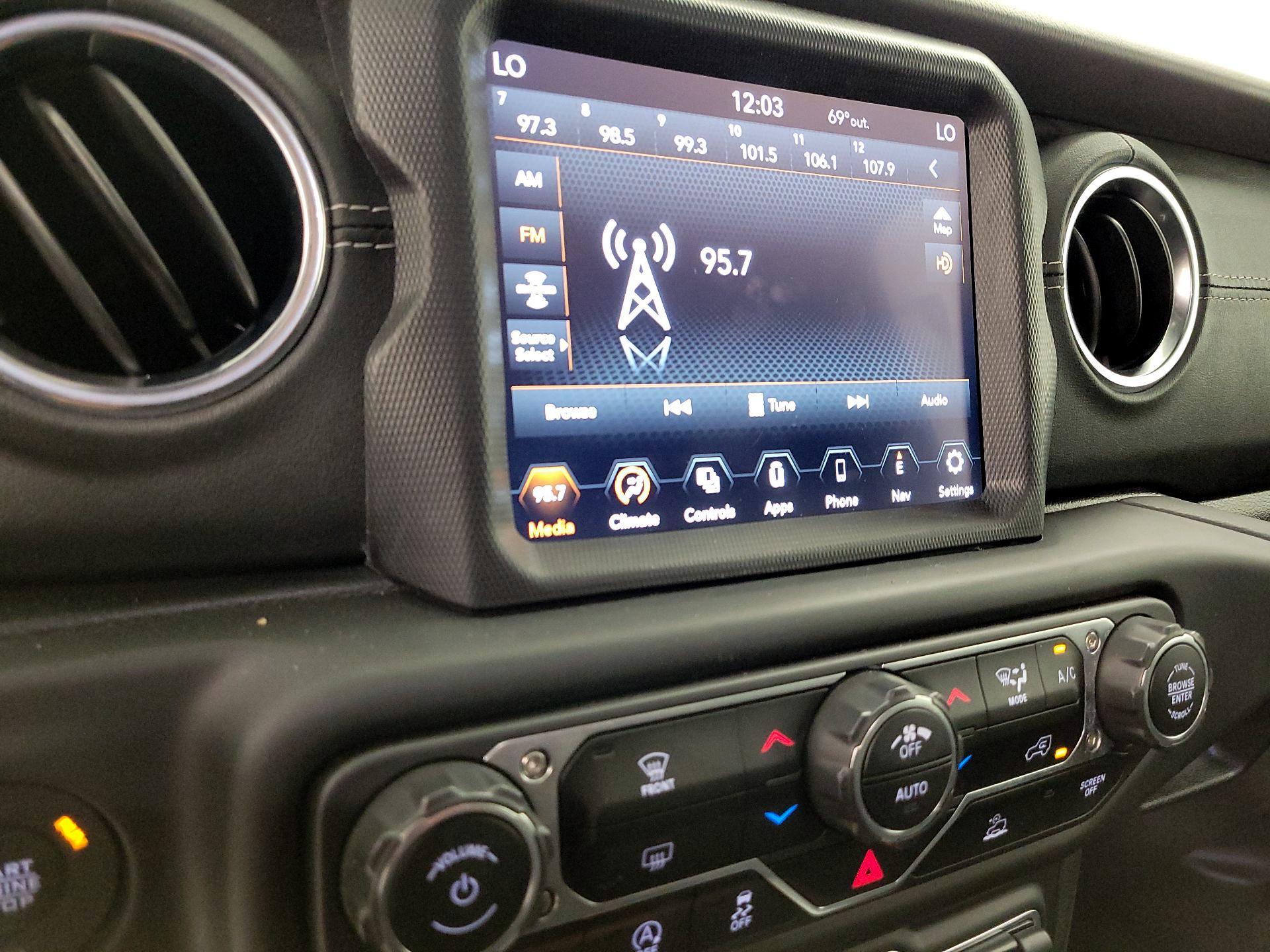 Thumbnail: 2021 Jeep Wrangler - 16