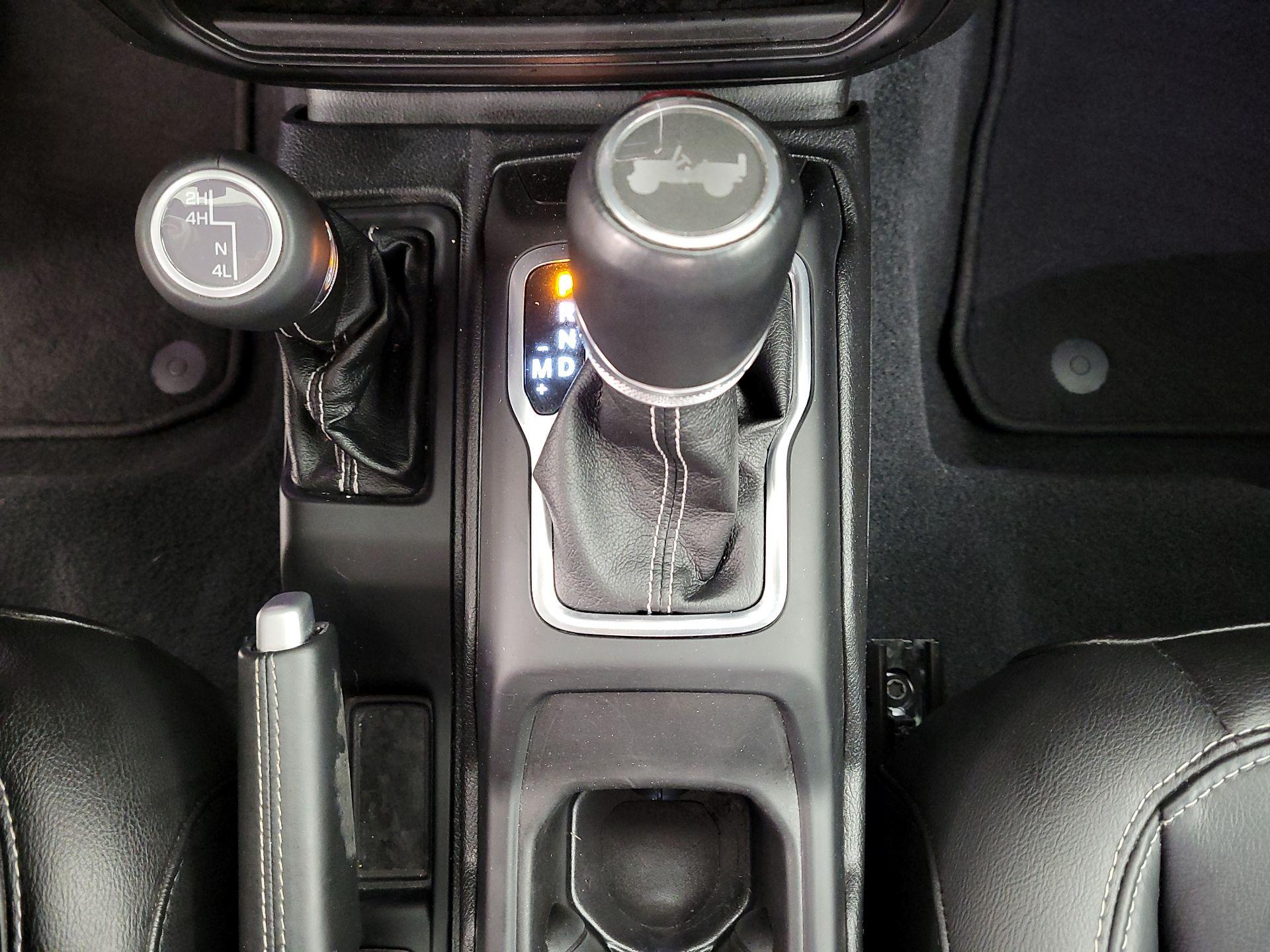 Thumbnail: 2021 Jeep Wrangler - 18