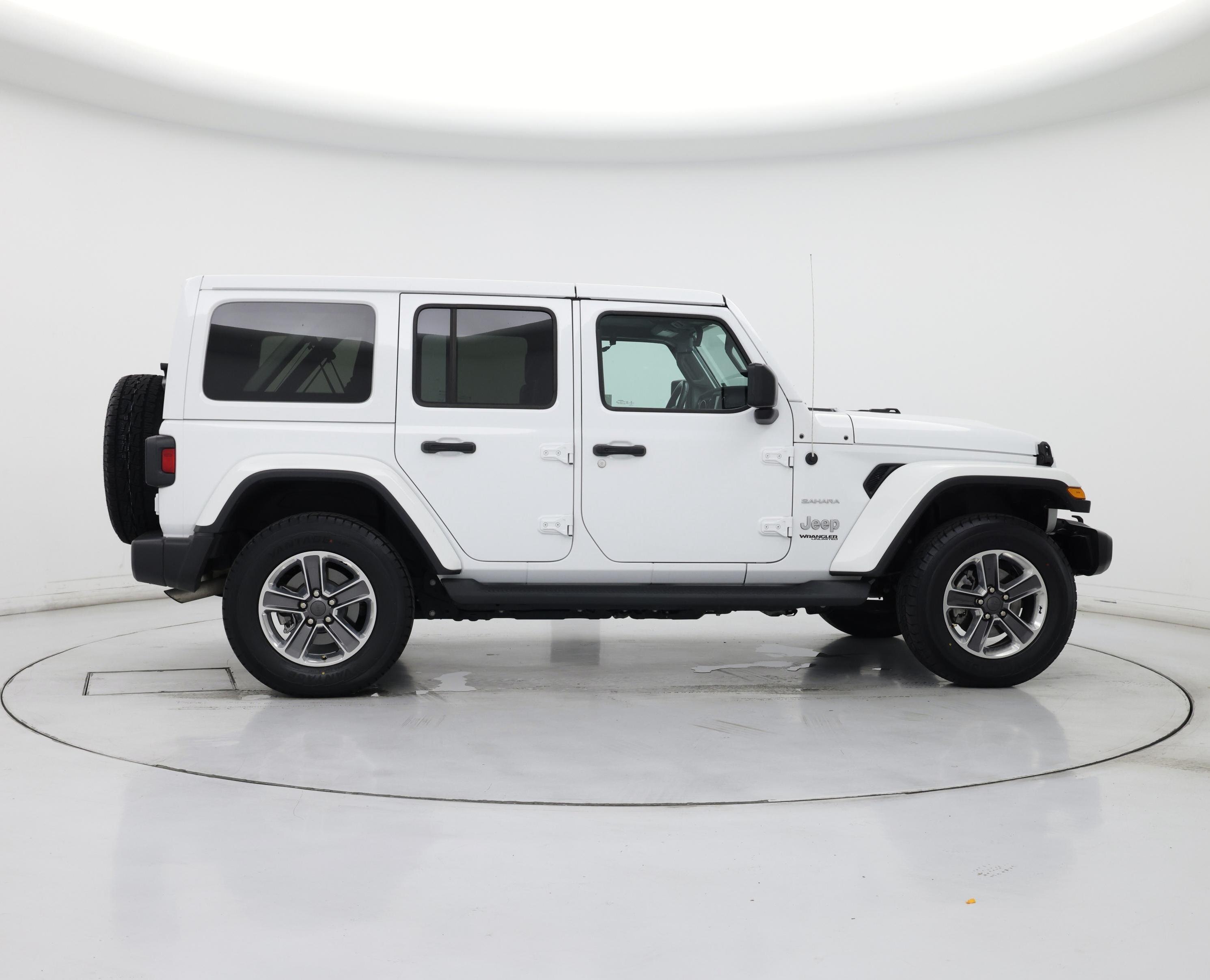 Thumbnail: 2021 Jeep Wrangler - 7