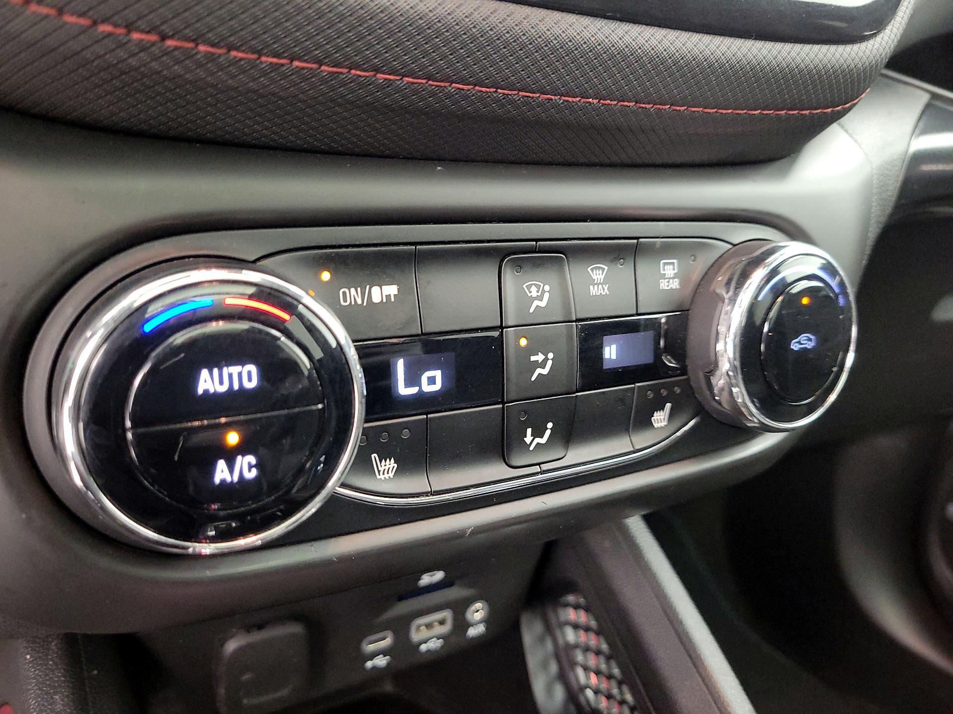 Thumbnail: 2021 Chevrolet TrailBlazer - 16