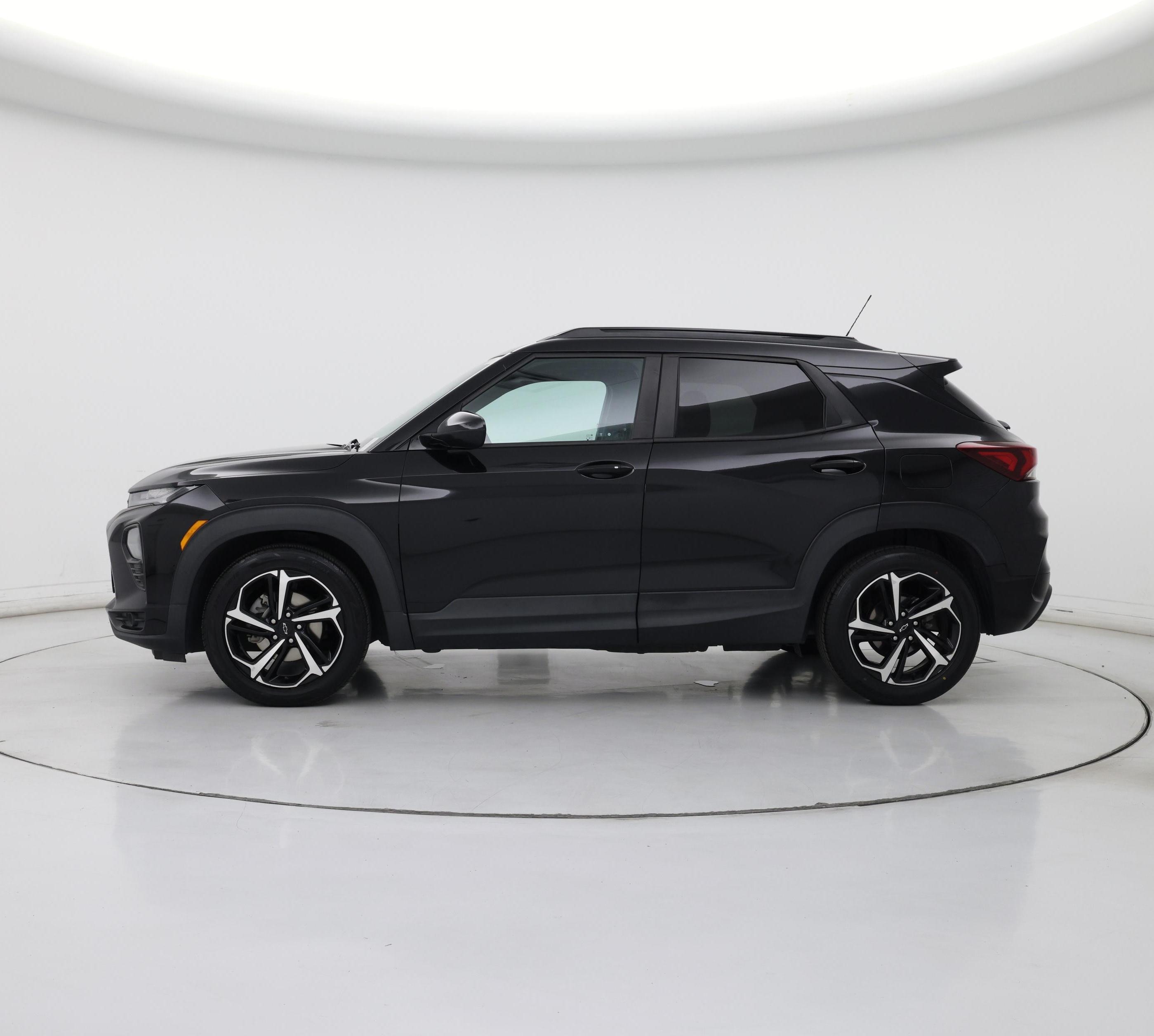 Thumbnail: 2021 Chevrolet TrailBlazer - 3