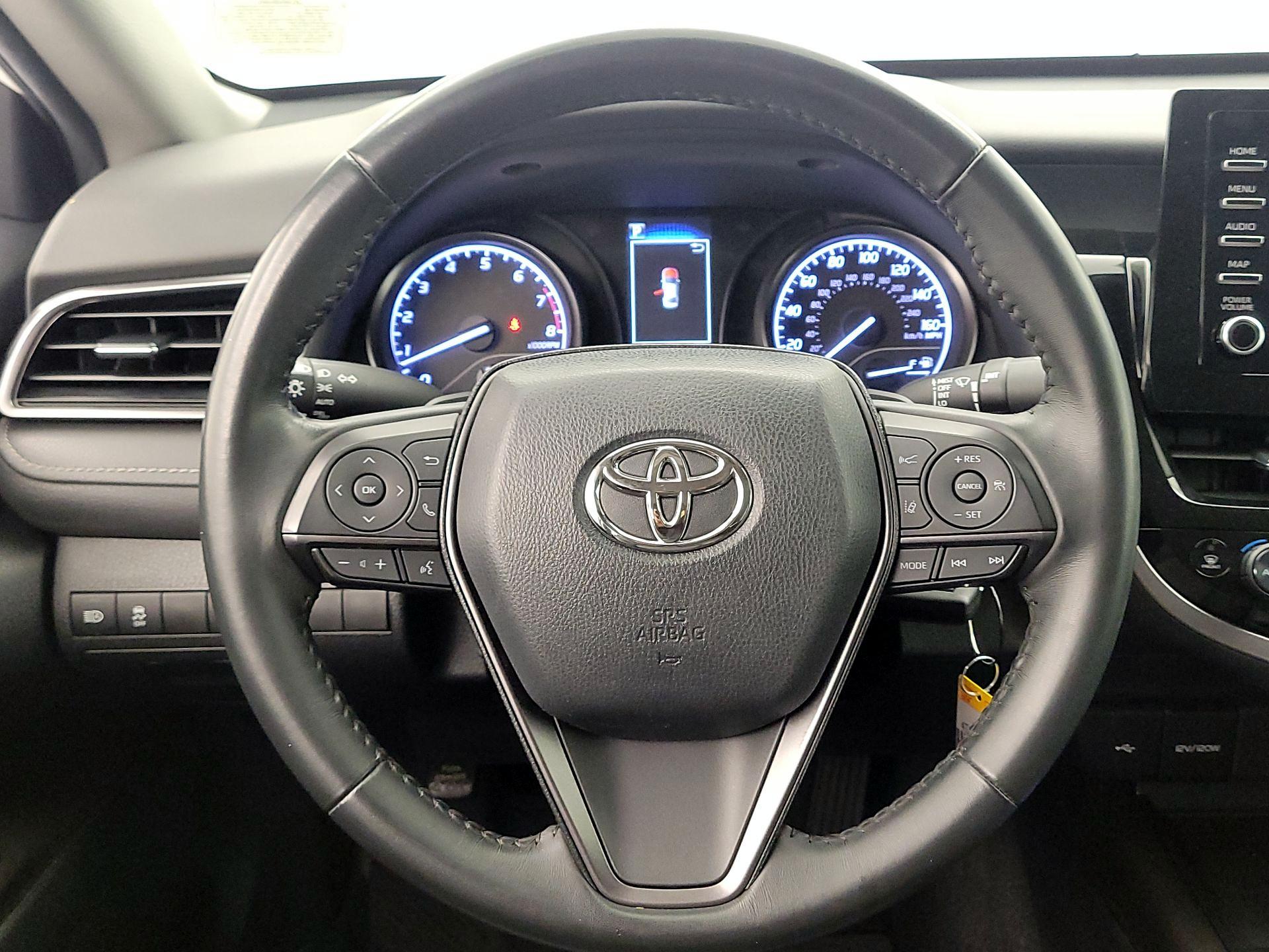 Thumbnail: 2023 Toyota Camry - 10