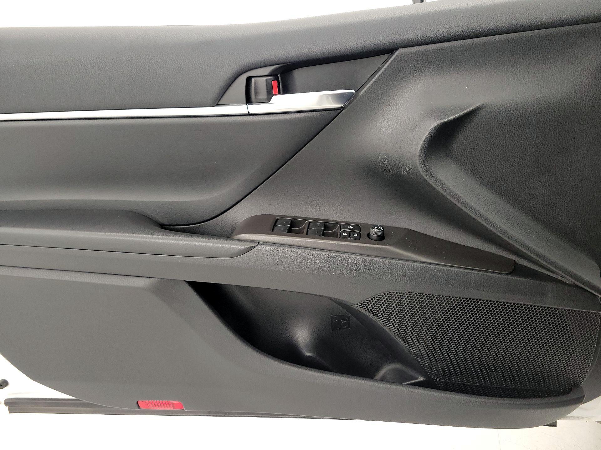 Thumbnail: 2023 Toyota Camry - 12