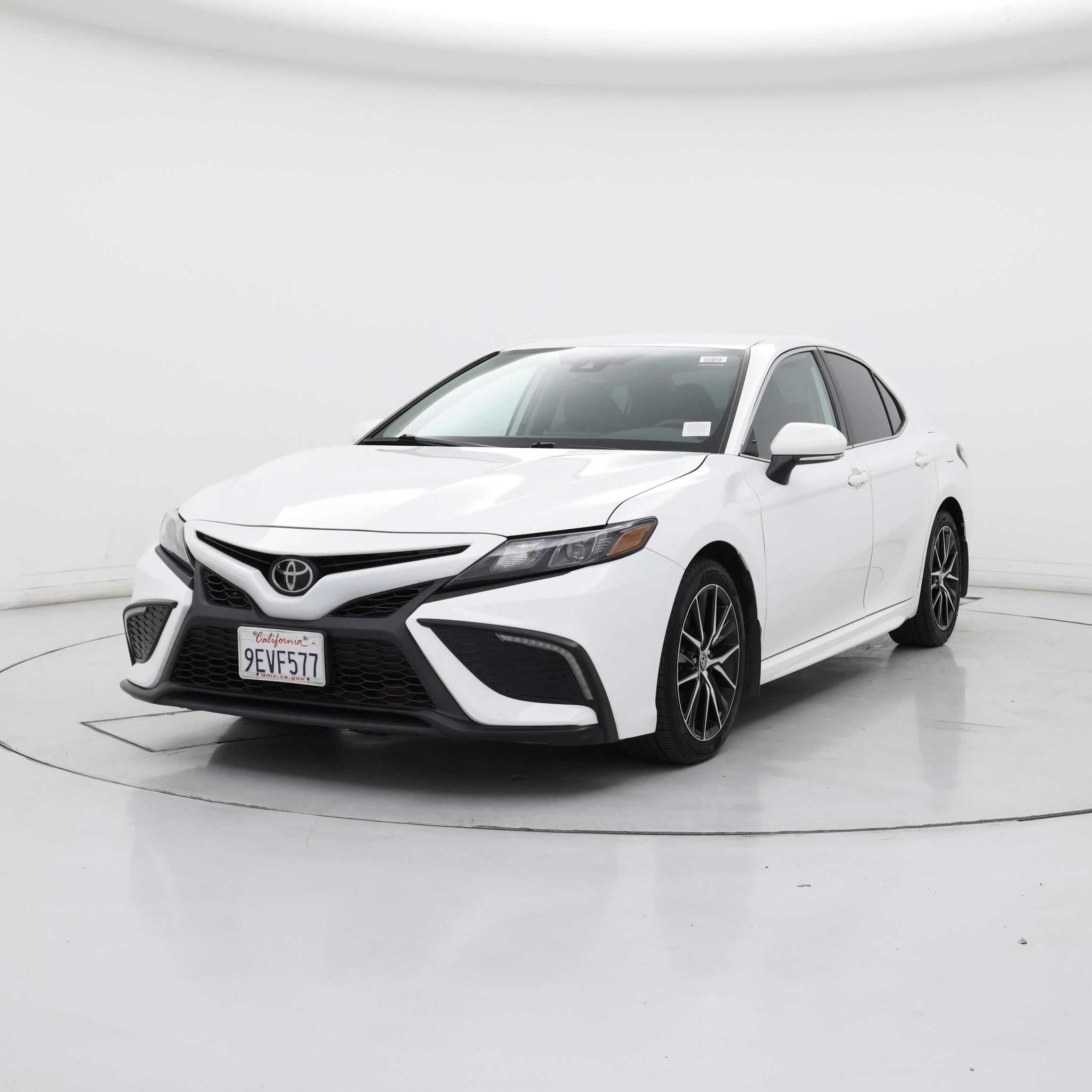 Thumbnail: 2023 Toyota Camry - 4