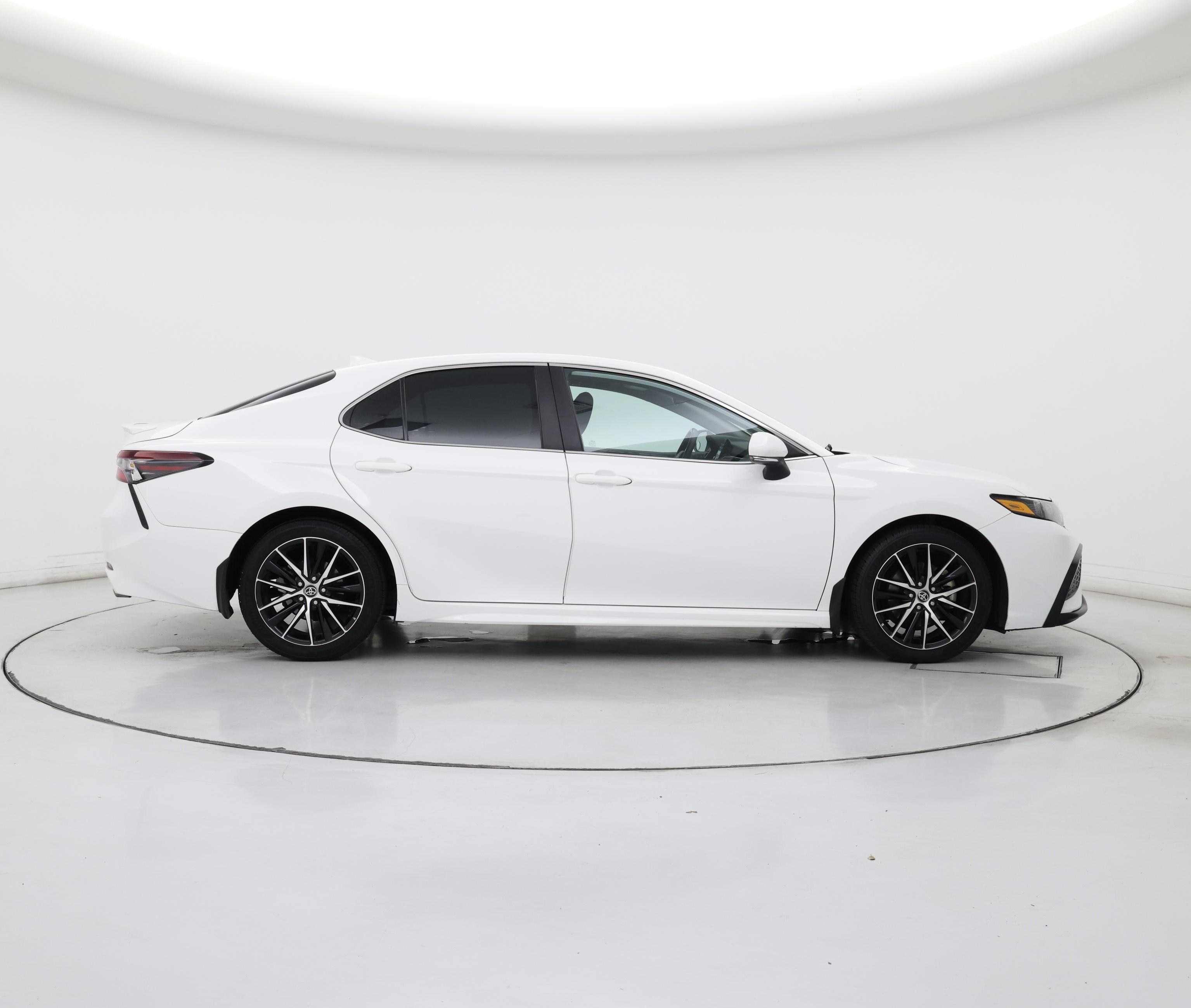 Thumbnail: 2023 Toyota Camry - 7