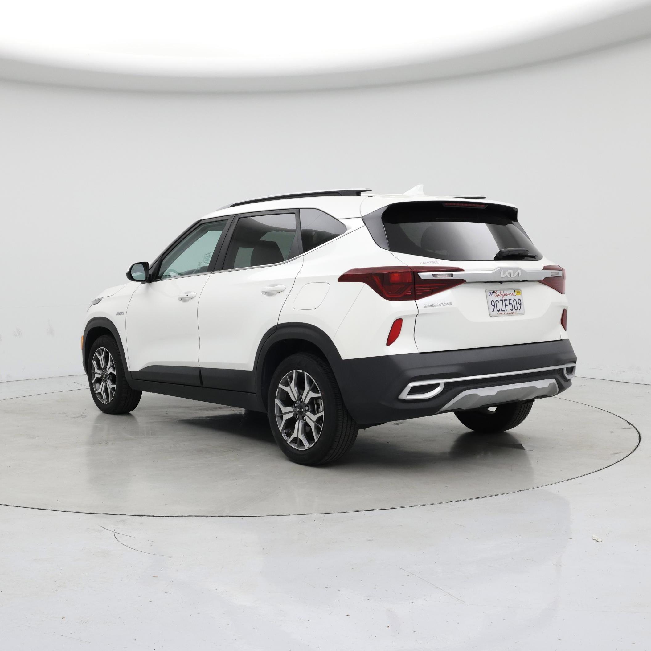 Thumbnail: 2022 Kia Seltos - 2