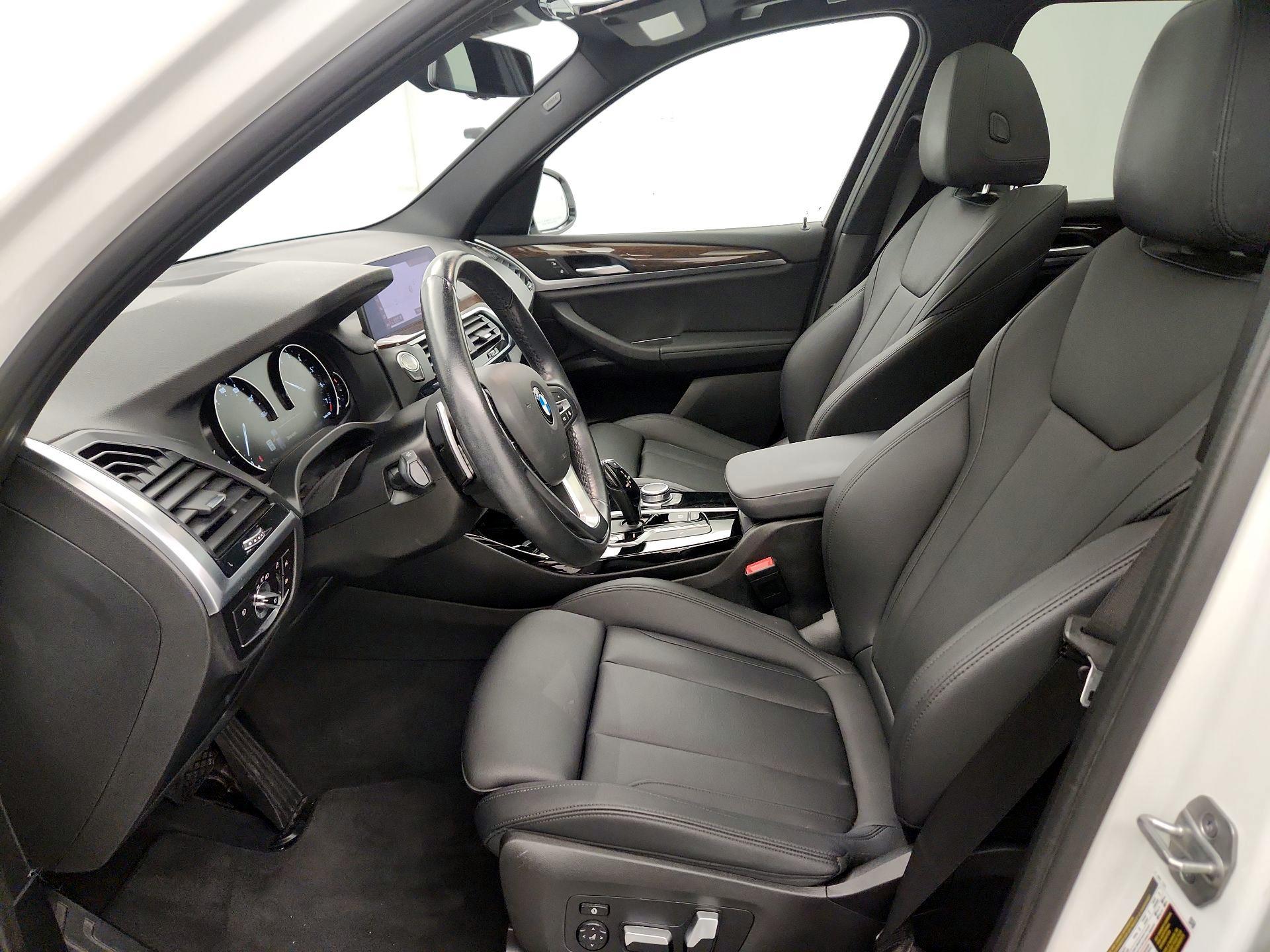 Thumbnail: 2021 BMW X3 - 11