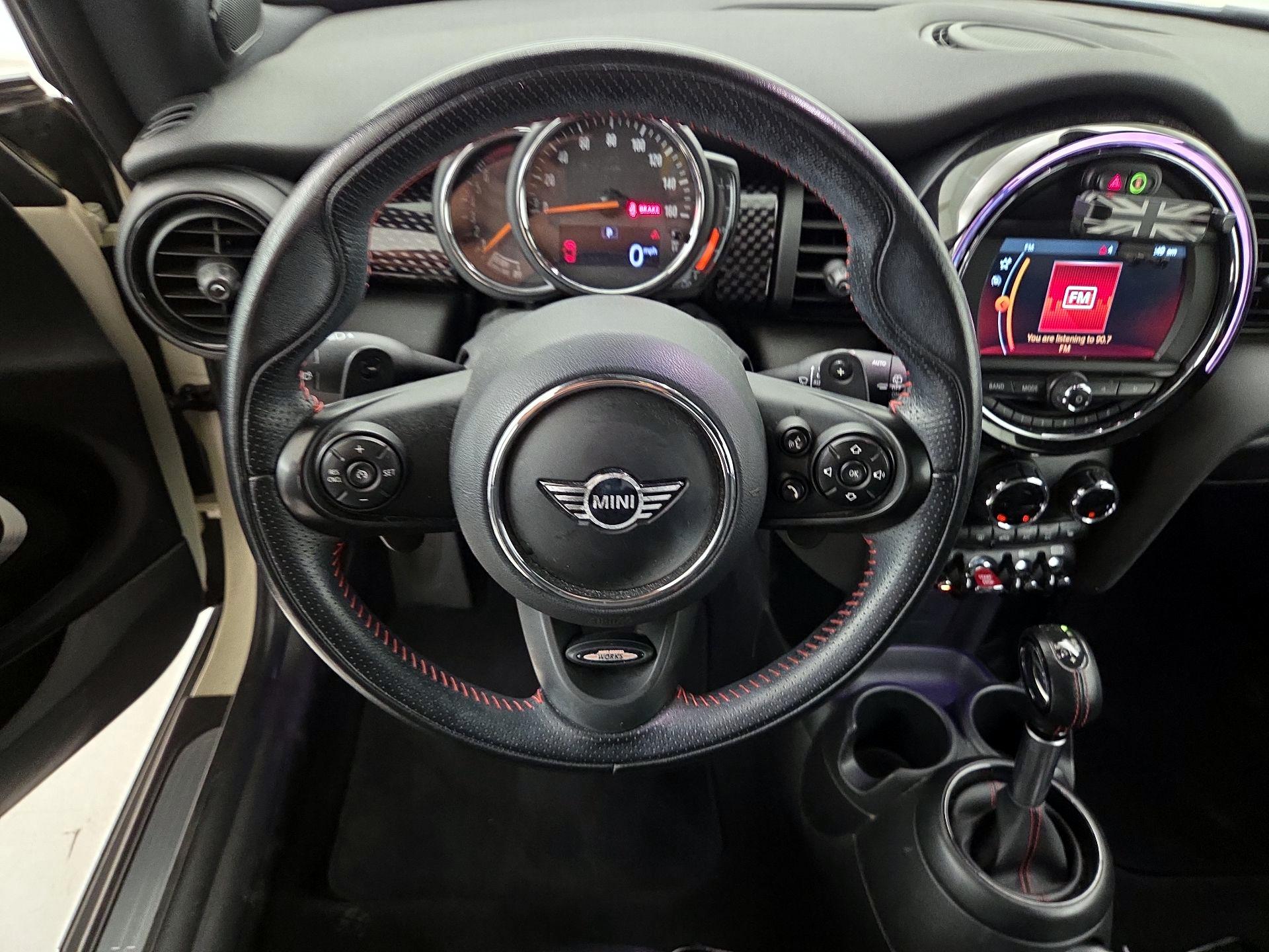 Thumbnail: 2019 MINI Cooper Hardtop - 10