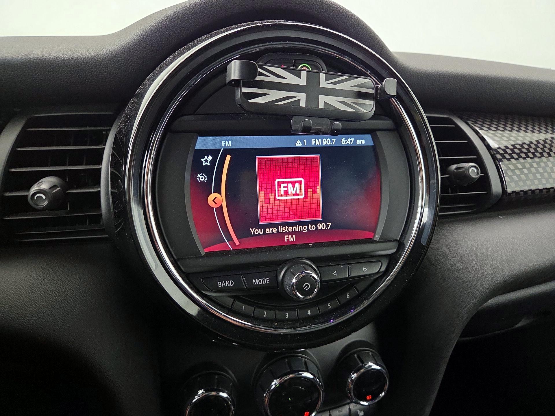 Thumbnail: 2019 MINI Cooper Hardtop - 15