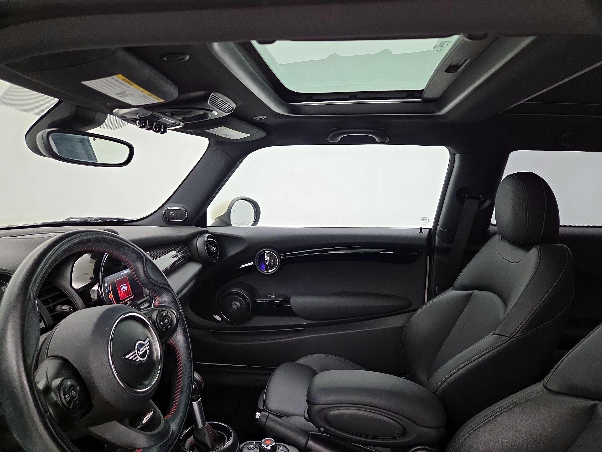 Thumbnail: 2019 MINI Cooper Hardtop - 19