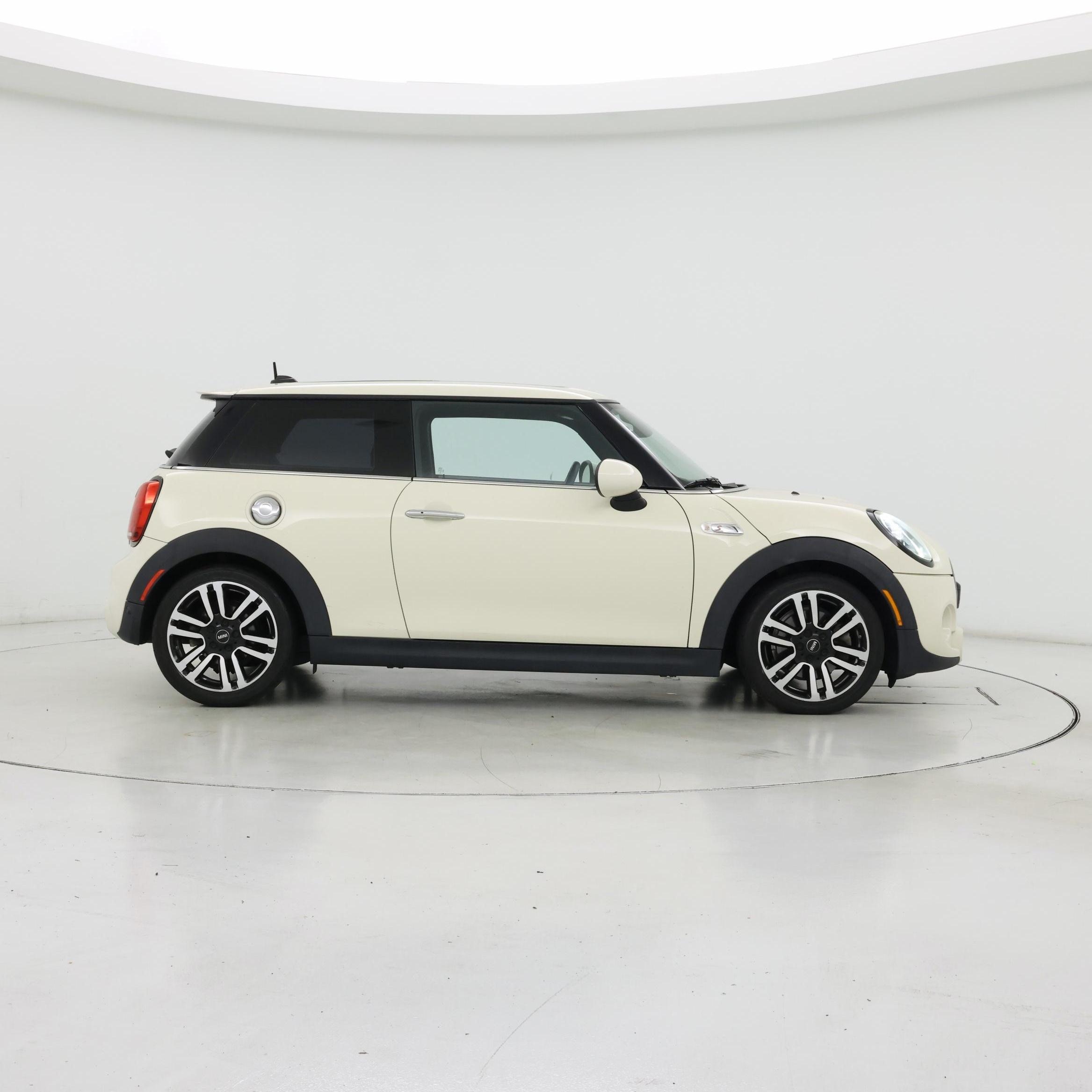 Thumbnail: 2019 MINI Cooper Hardtop - 7