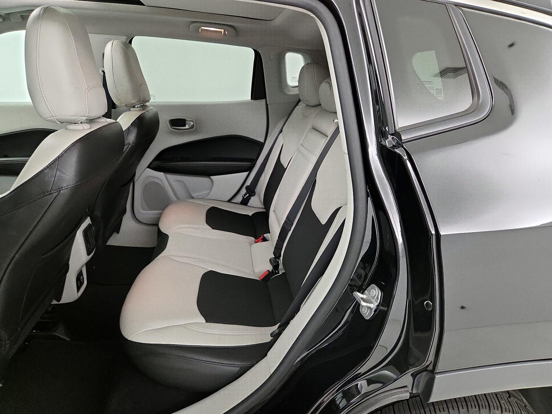 Thumbnail: 2018 Jeep Compass - 20