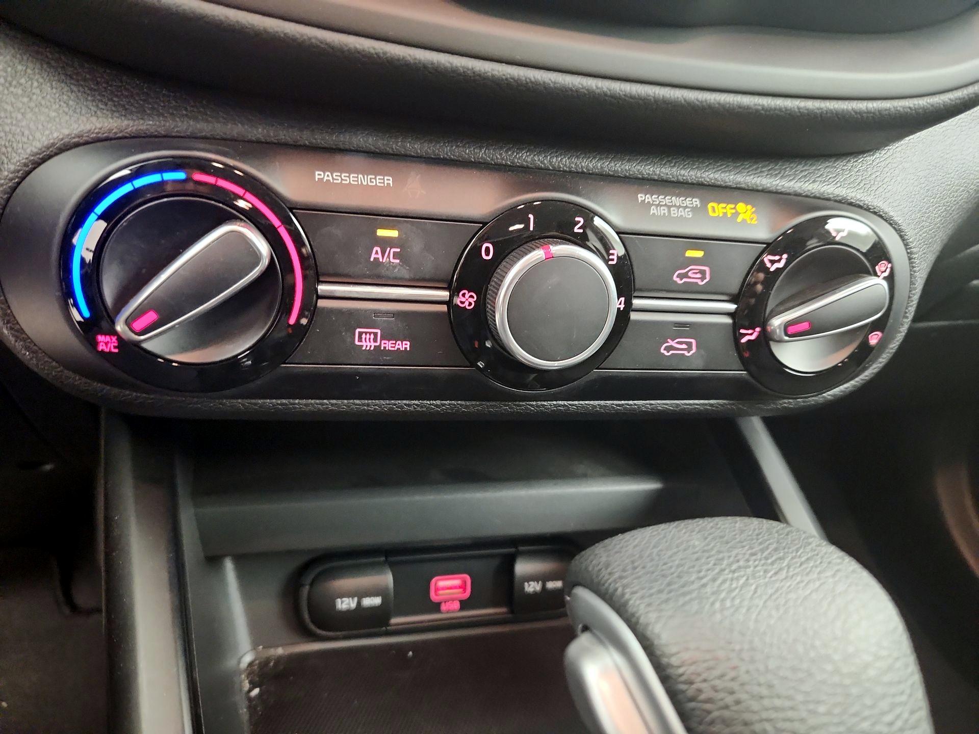 Thumbnail: 2020 Kia Soul - 16