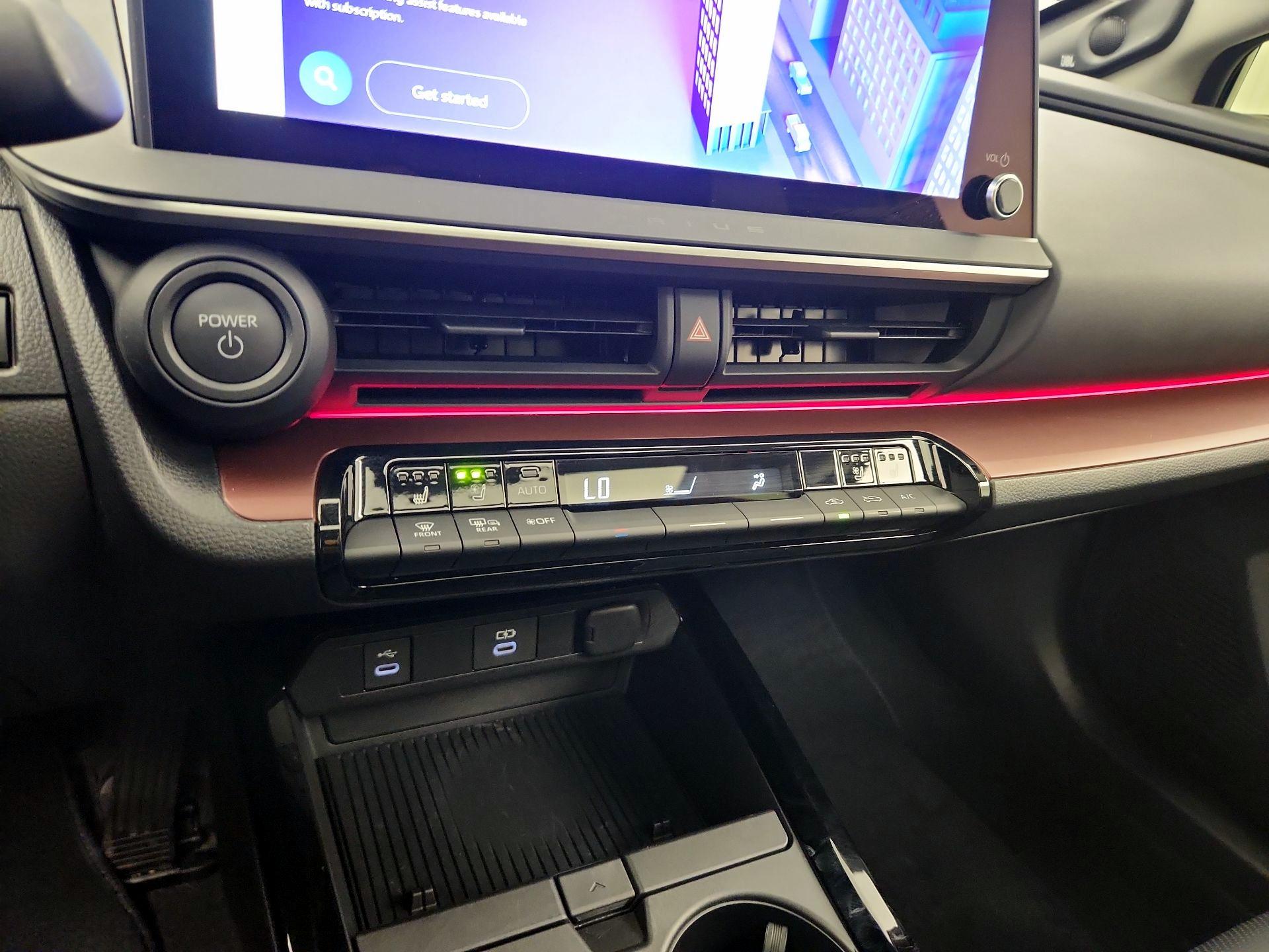 Thumbnail: 2024 Toyota Prius Prime - 16