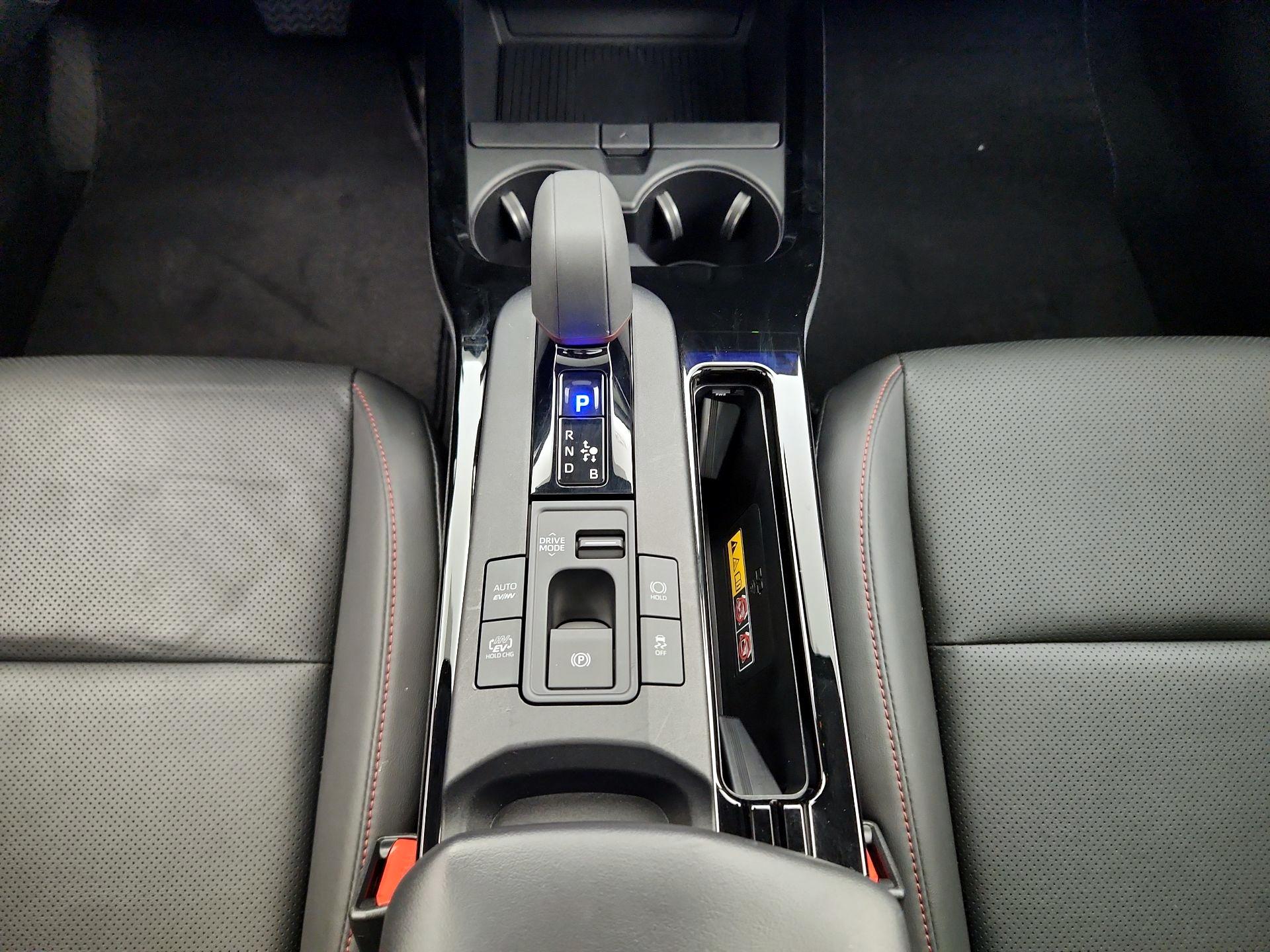 Thumbnail: 2024 Toyota Prius Prime - 17