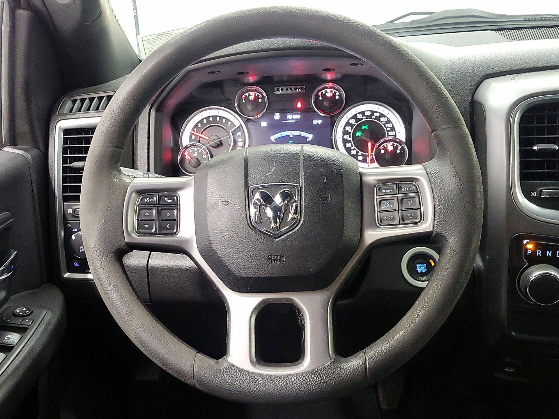 Thumbnail: 2021 RAM 1500 Classic - 10