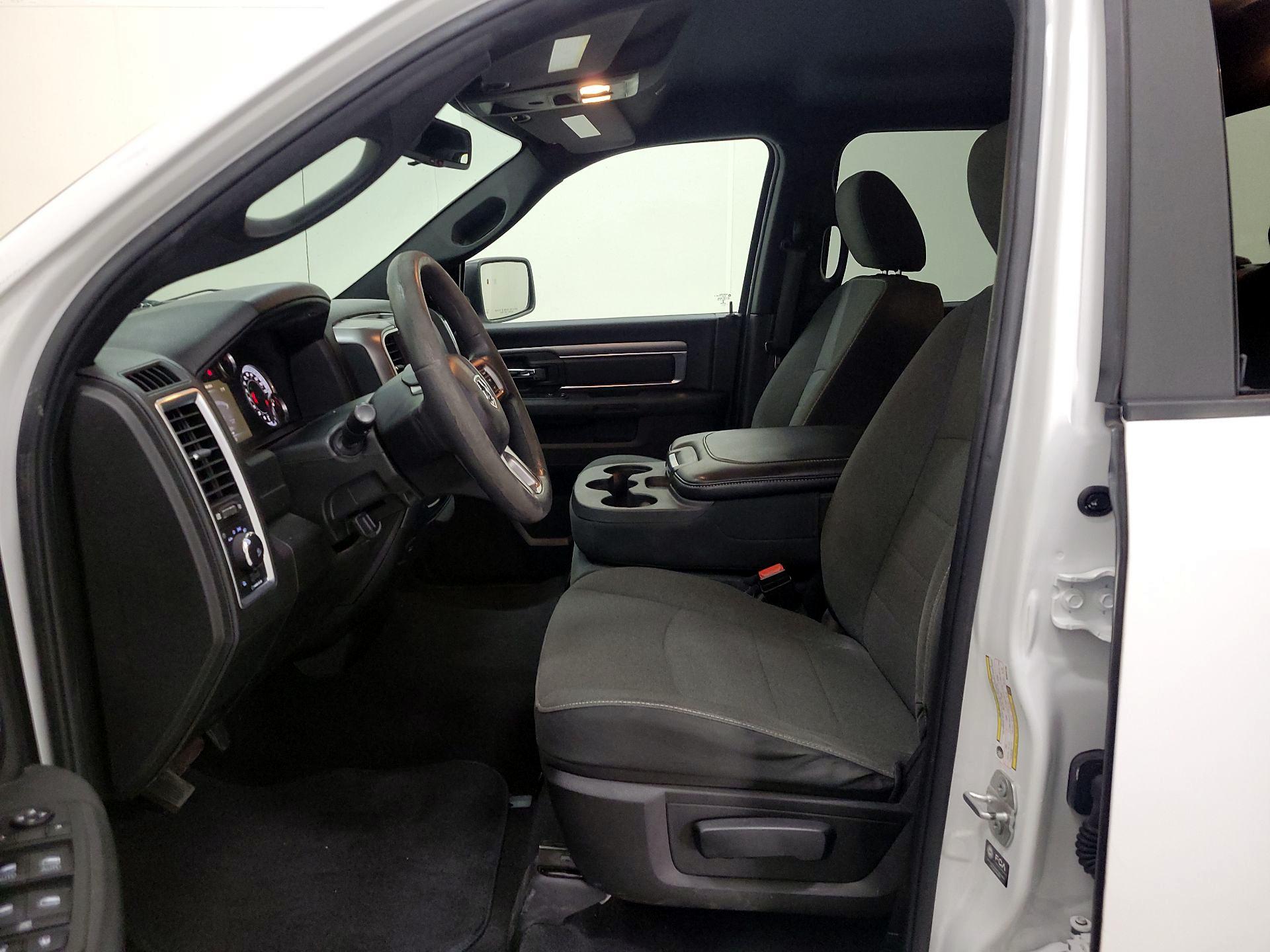 Thumbnail: 2021 RAM 1500 Classic - 11