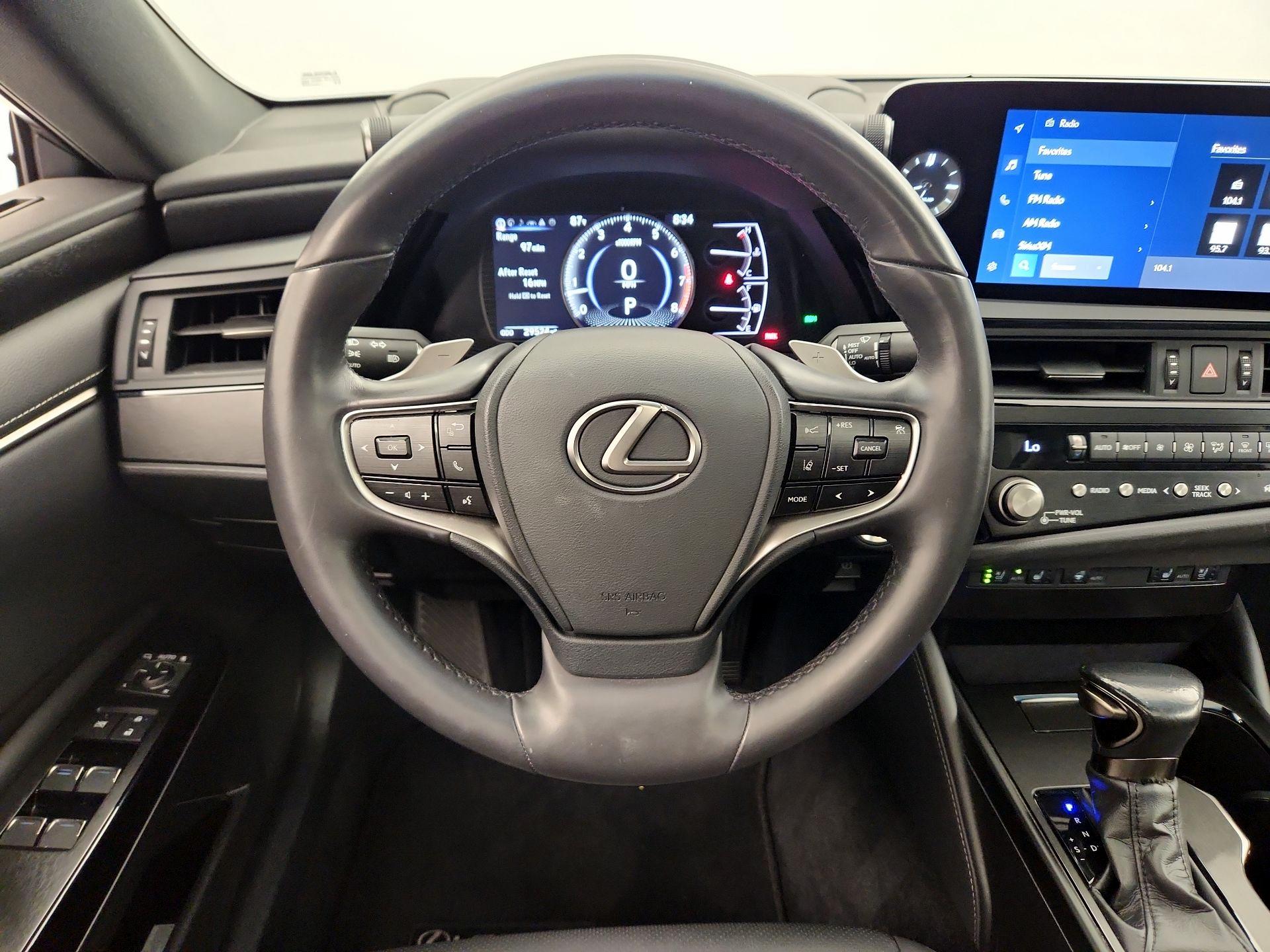 Thumbnail: 2023 Lexus ES - 10