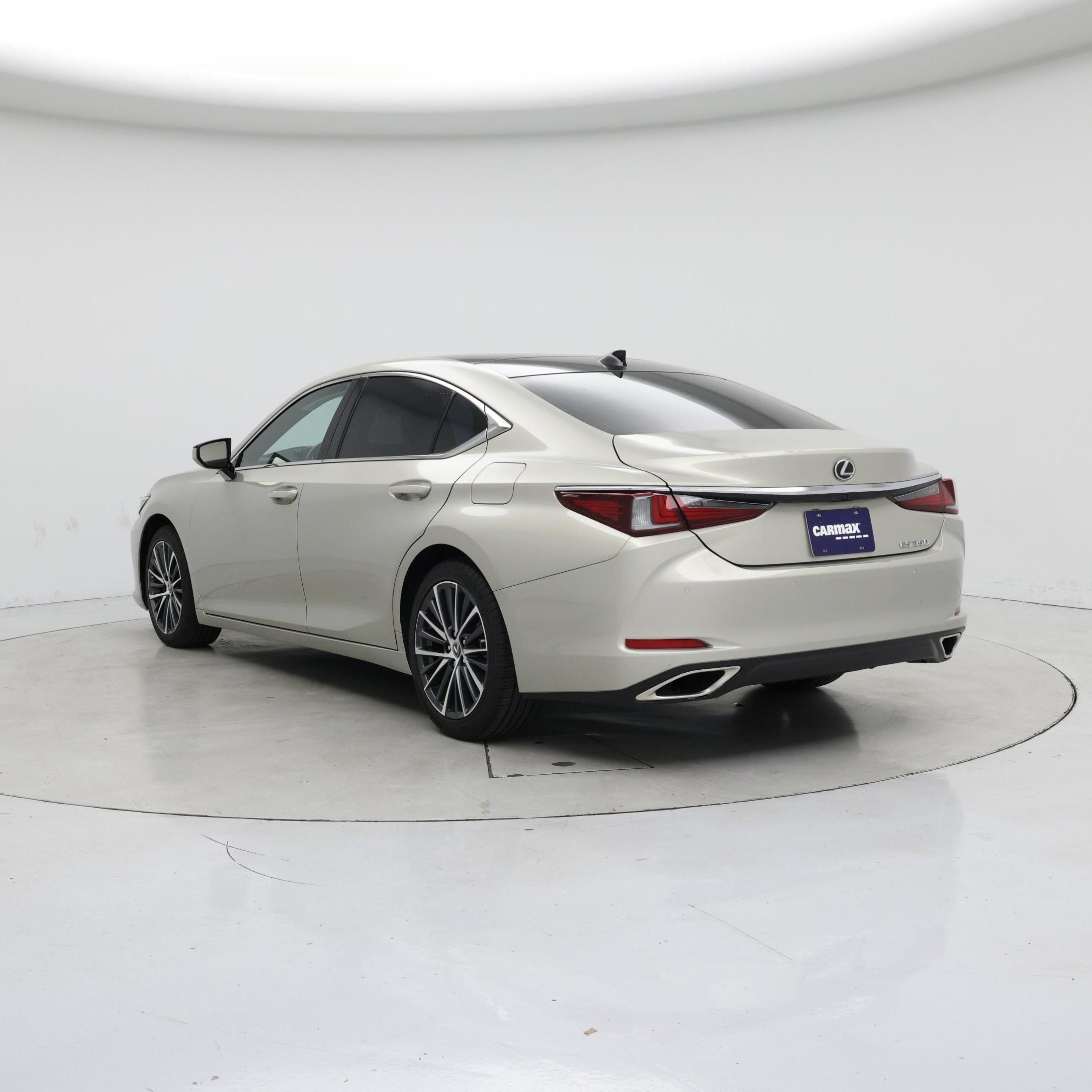 Thumbnail: 2023 Lexus ES - 2