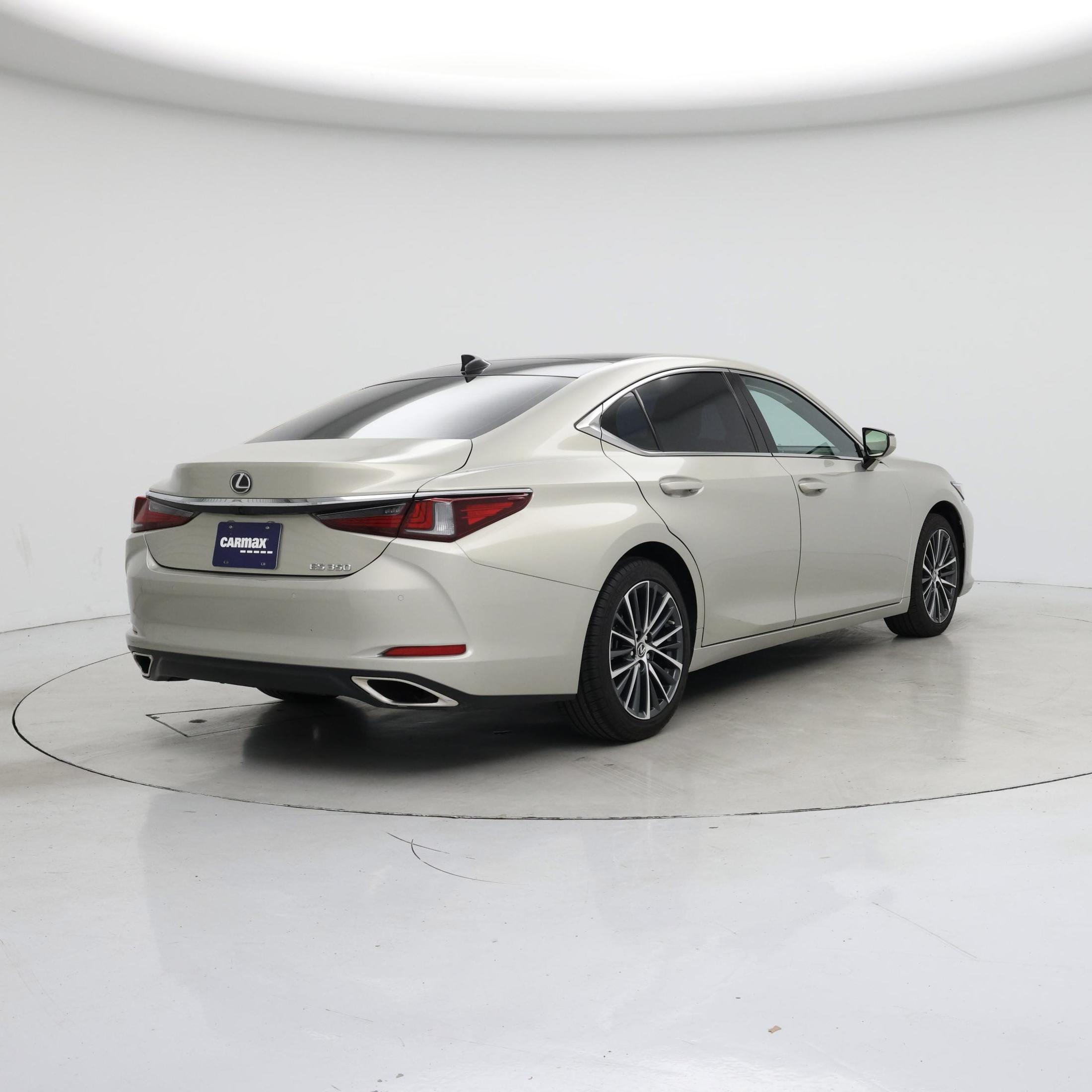 Thumbnail: 2023 Lexus ES - 8