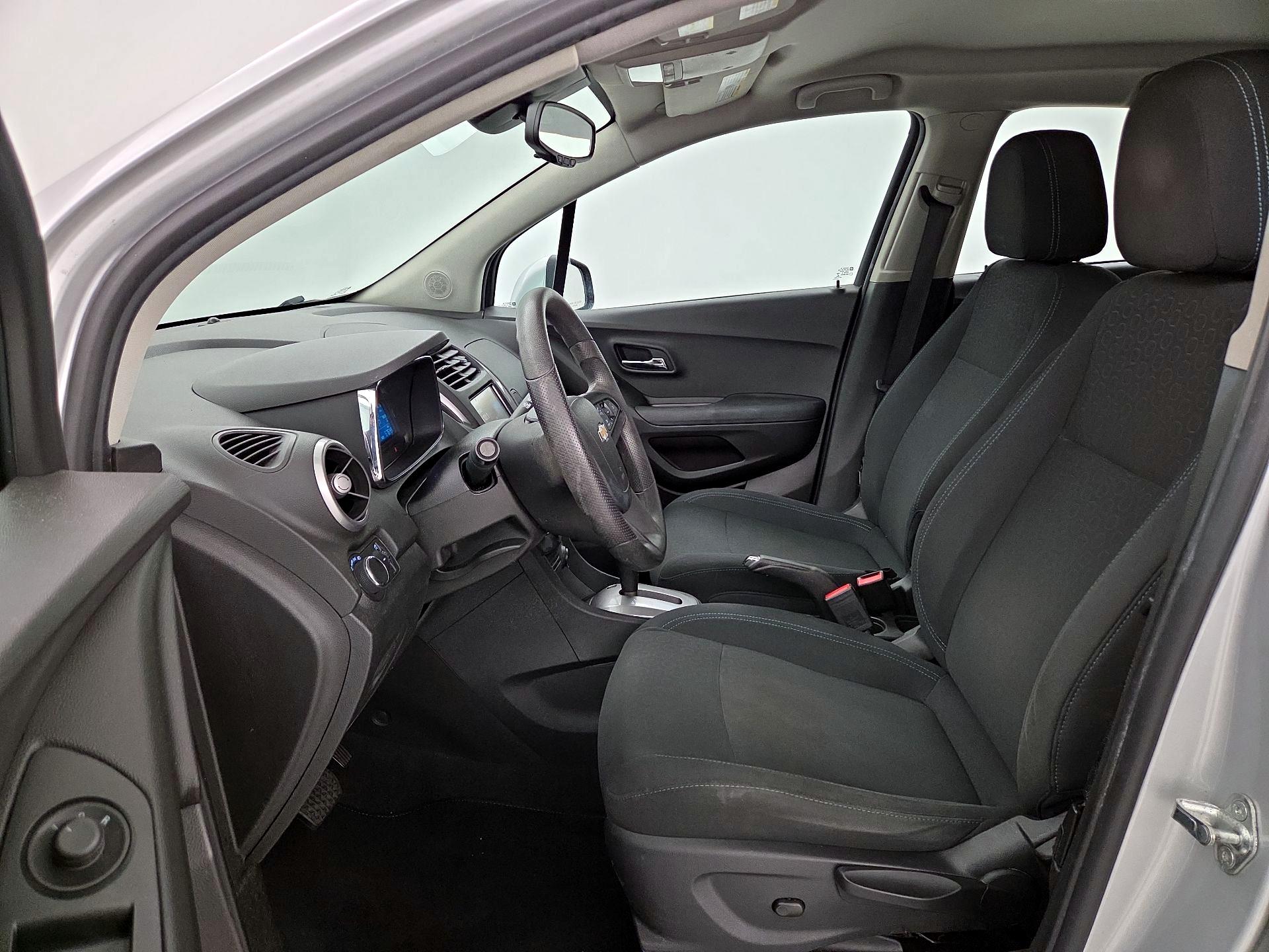 Thumbnail: 2016 Chevrolet Trax - 11