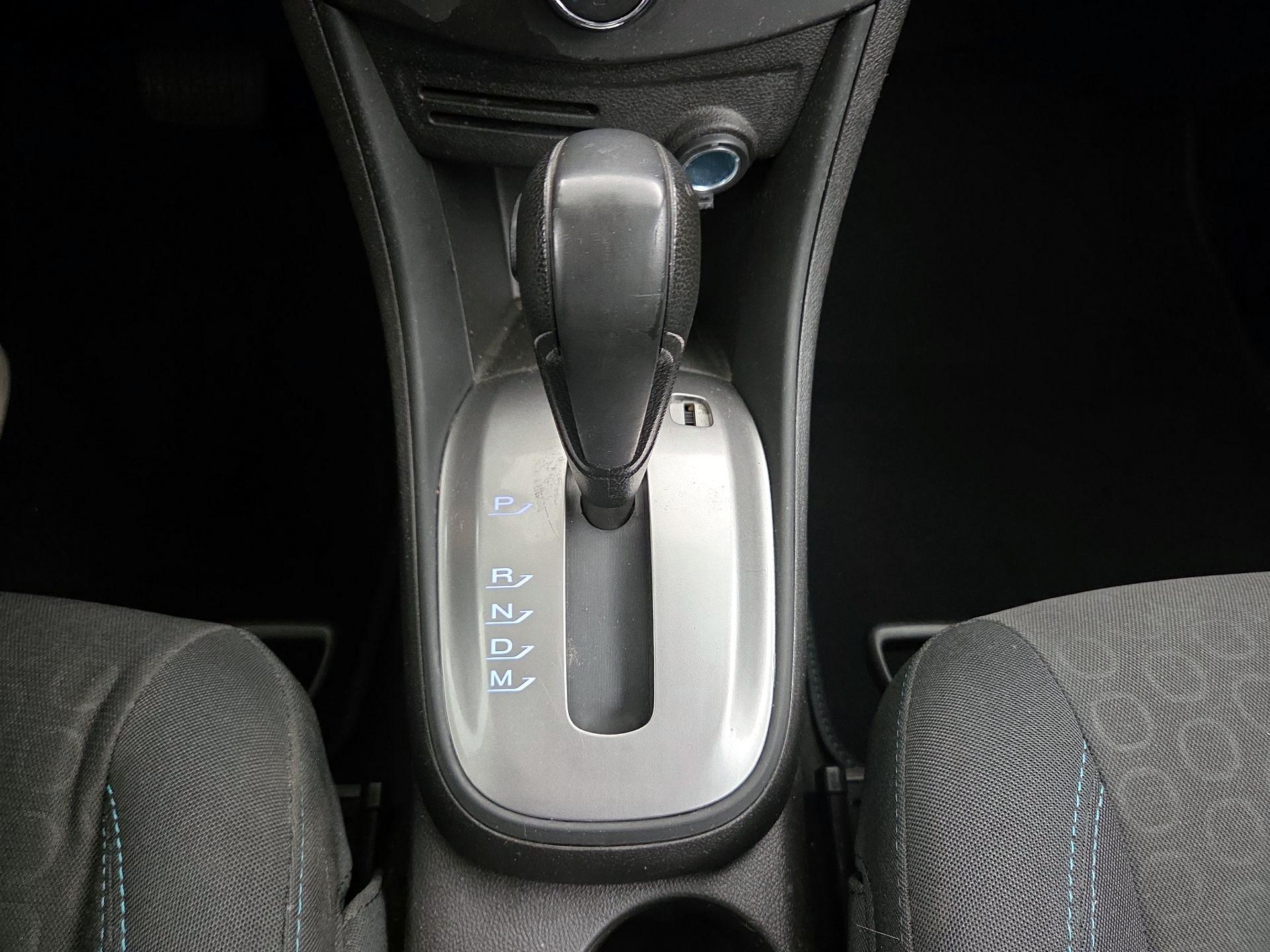 Thumbnail: 2016 Chevrolet Trax - 17