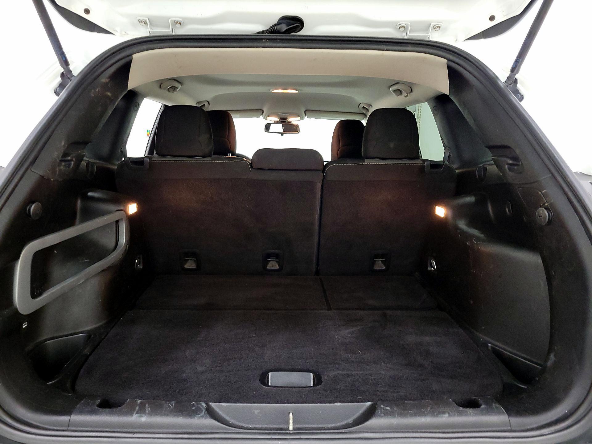 Thumbnail: 2016 Jeep Cherokee - 20