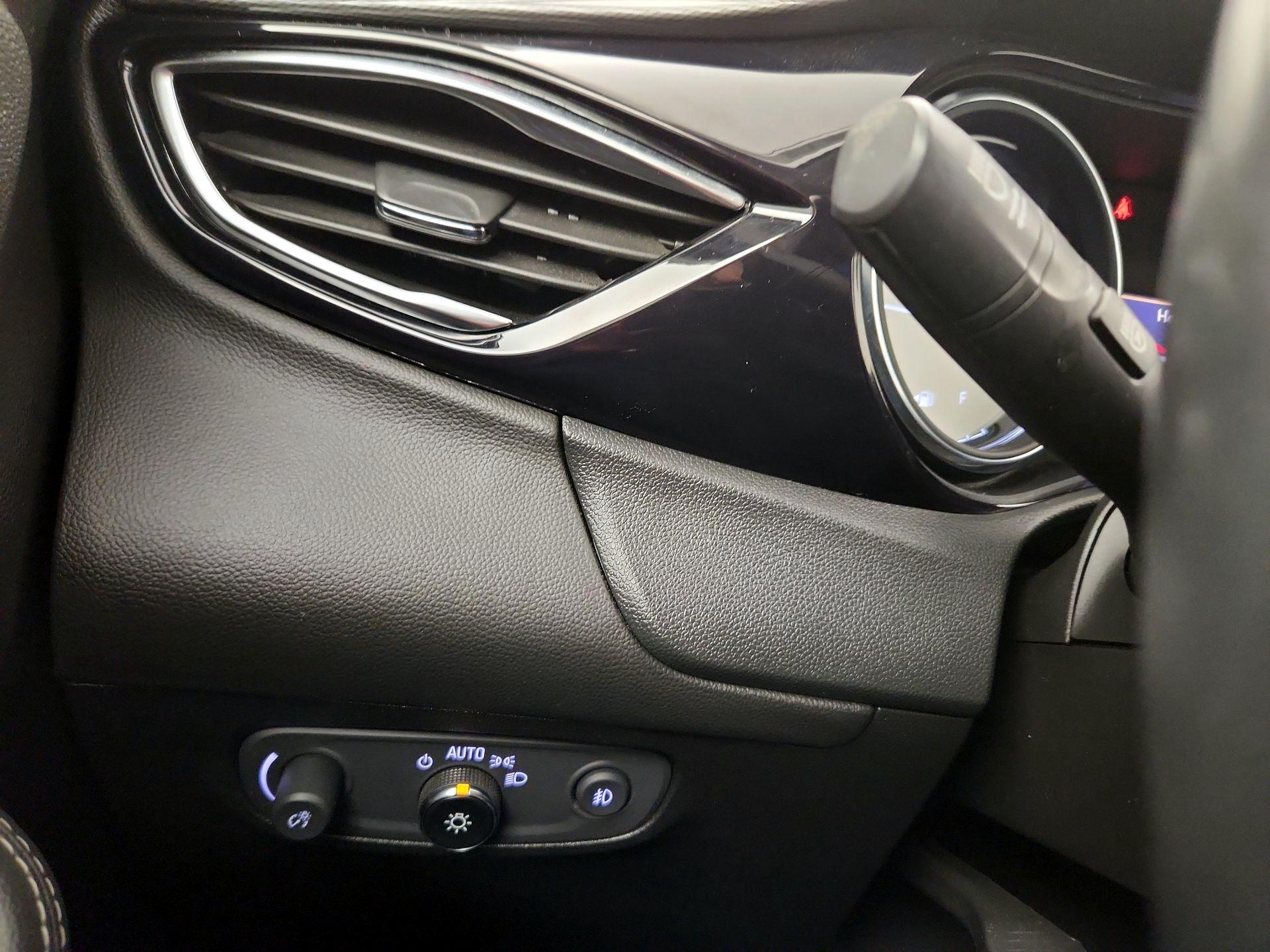 Thumbnail: 2022 Buick Encore GX - 13