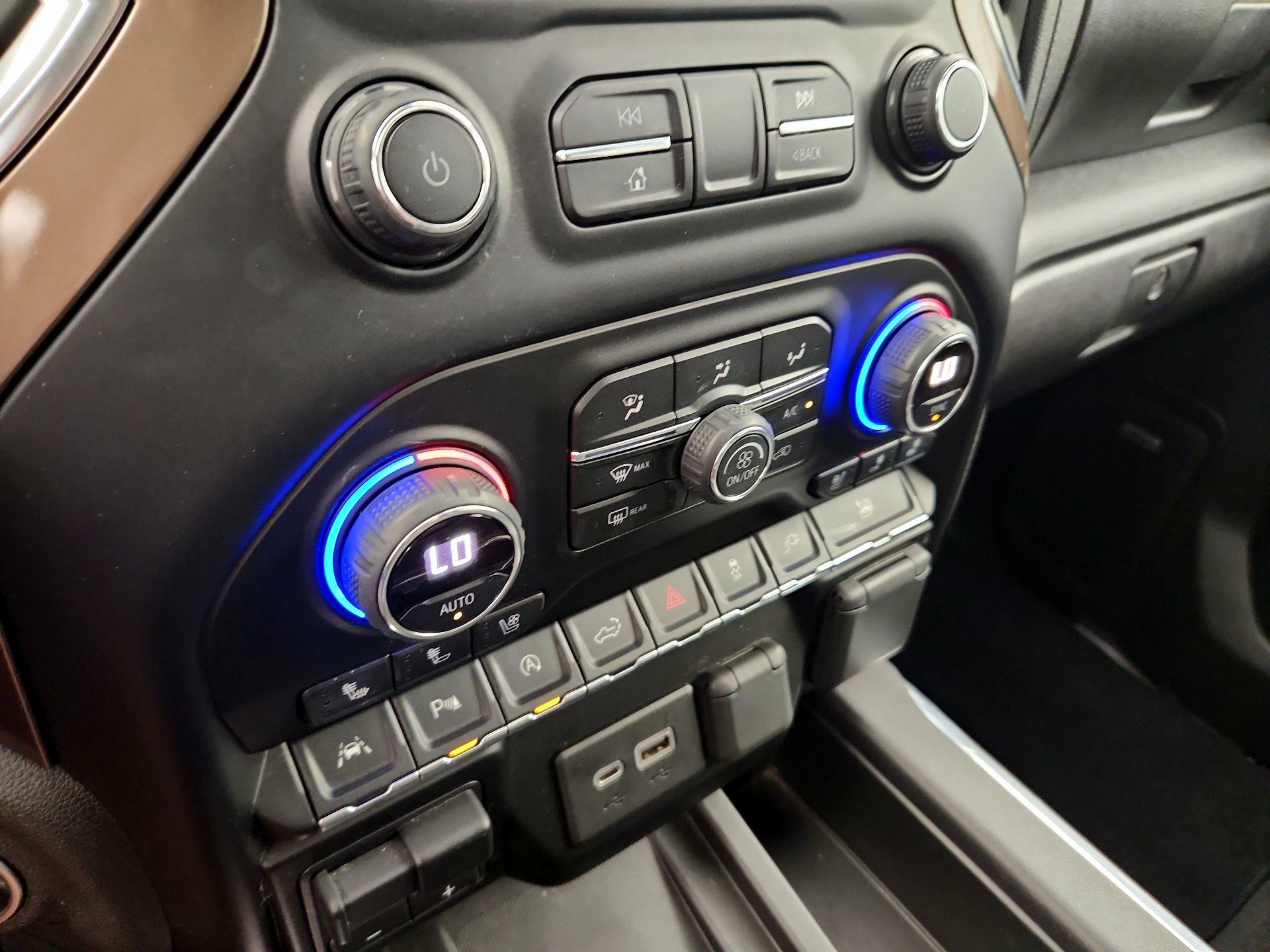 Thumbnail: 2020 Chevrolet Silverado 1500 - 16