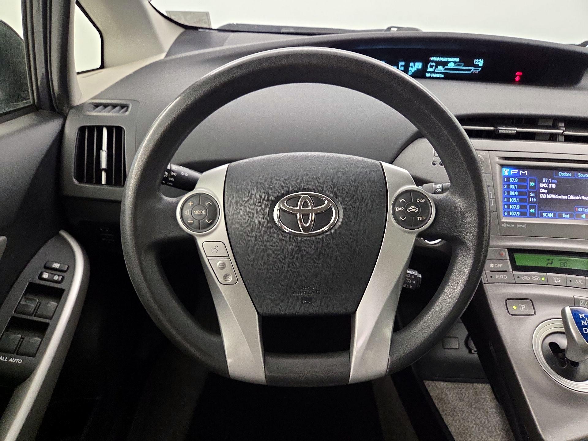 Thumbnail: 2014 Toyota Prius - 10