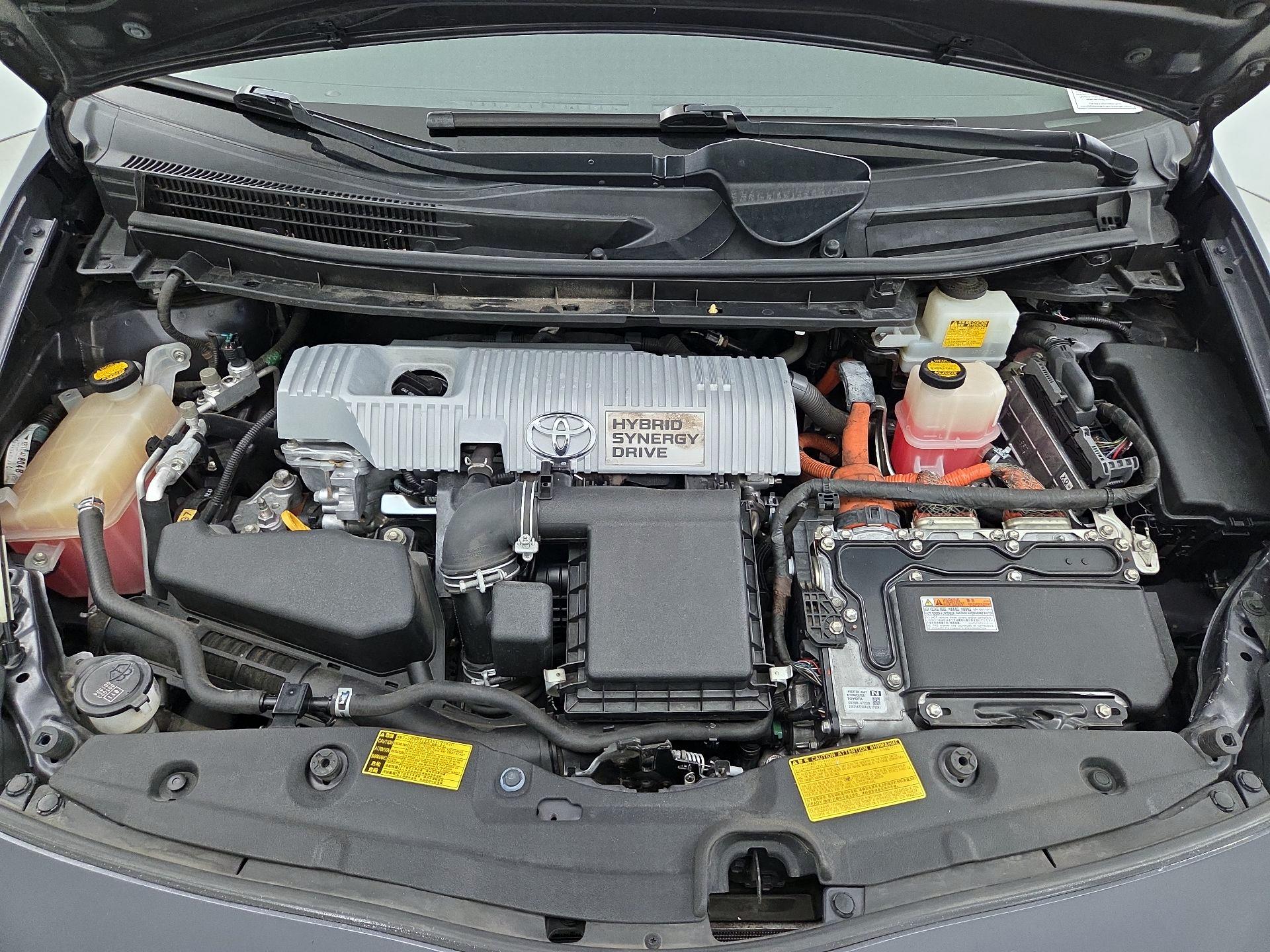Thumbnail: 2014 Toyota Prius - 20