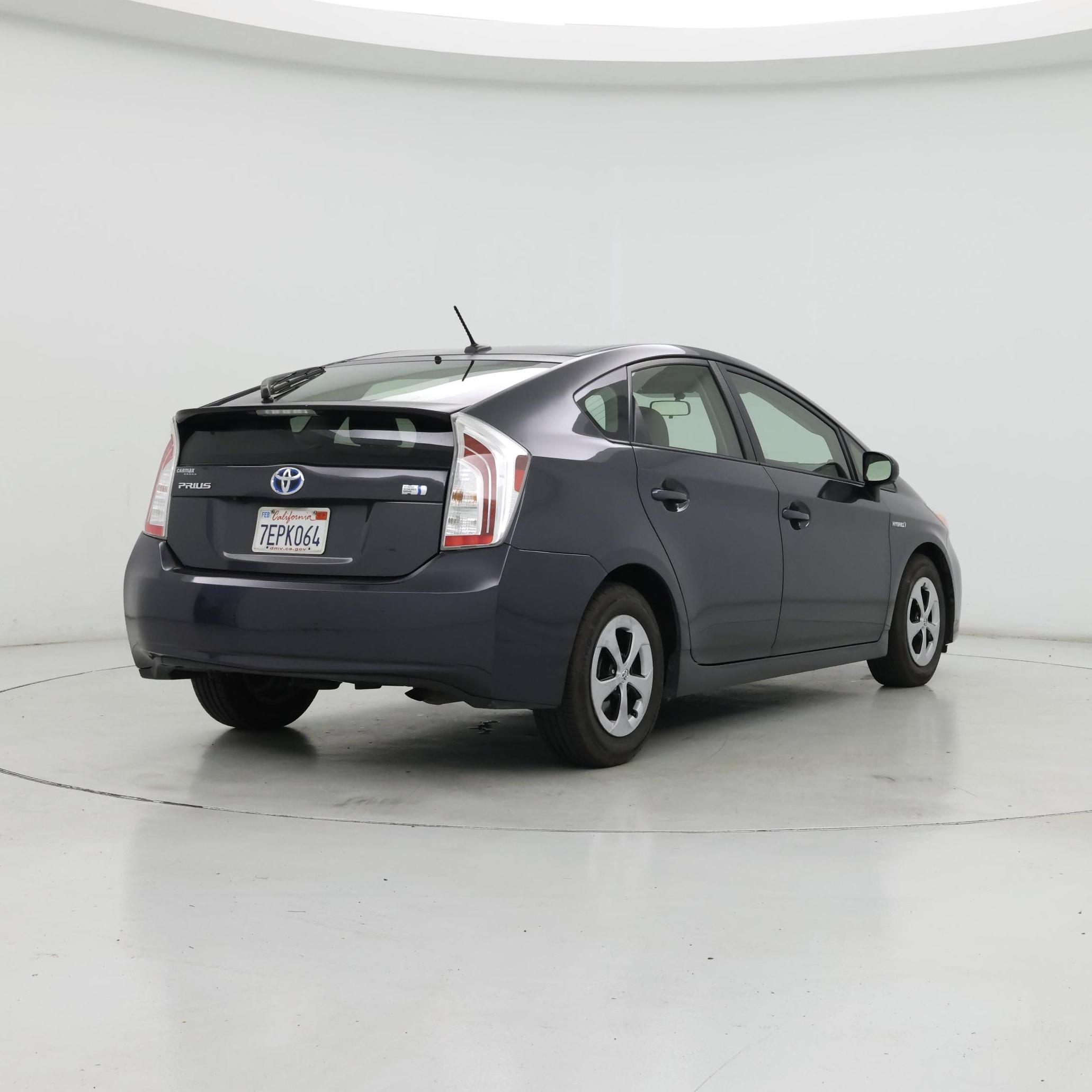 Thumbnail: 2014 Toyota Prius - 8