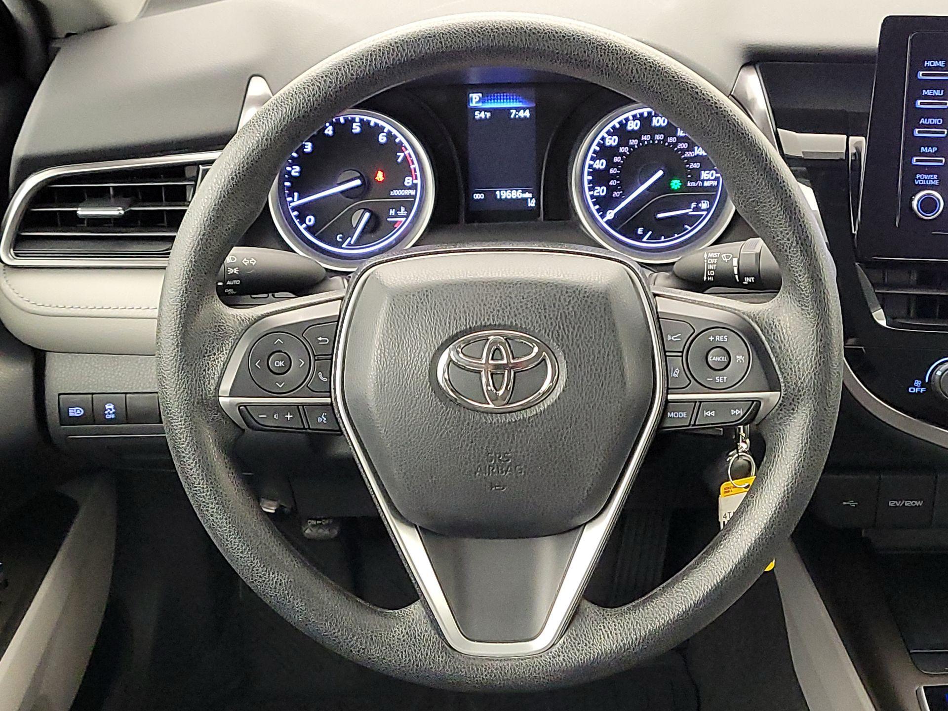 Thumbnail: 2021 Toyota Camry - 10