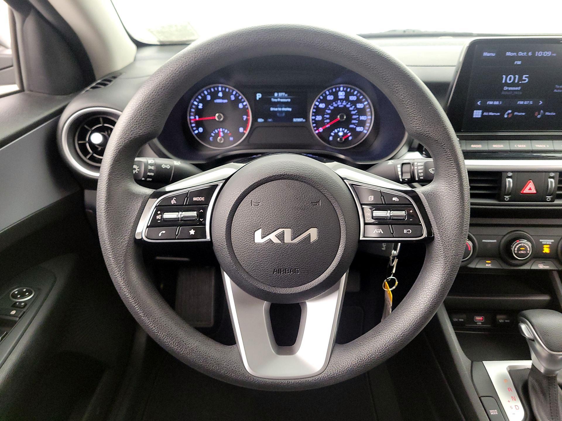 Thumbnail: 2022 Kia Forte - 10